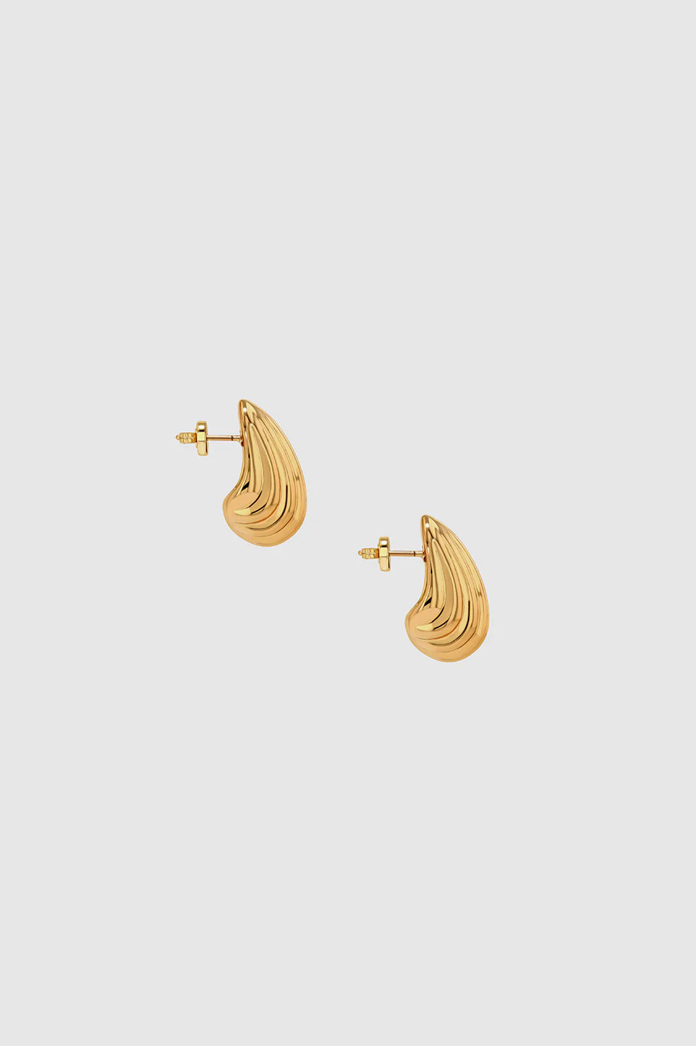 Small Ribbed Drop Earrings | Anine Bing