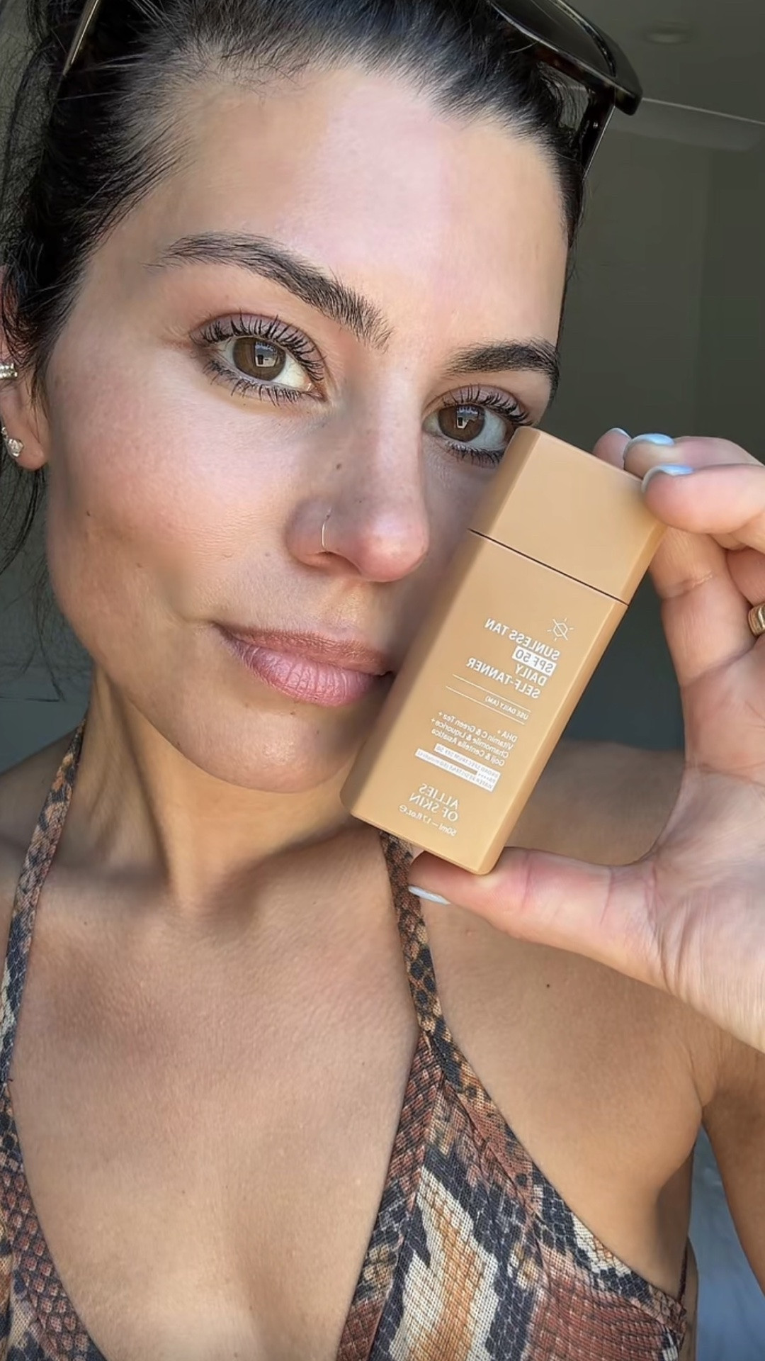 your summer glow doesn’t have to come with sun damage ✨ allies of skin sunless tanner spf 50 = glowy skin + daily sun protection in one. clean ingredients, real results 🤍

#SunlessTanner #SPF50 #AlliesOfSkin #CleanSkincare #GlowUpRoutine #Skincare #SummerSkin

#LTKselfcare #LTKTravel #LTKBeauty