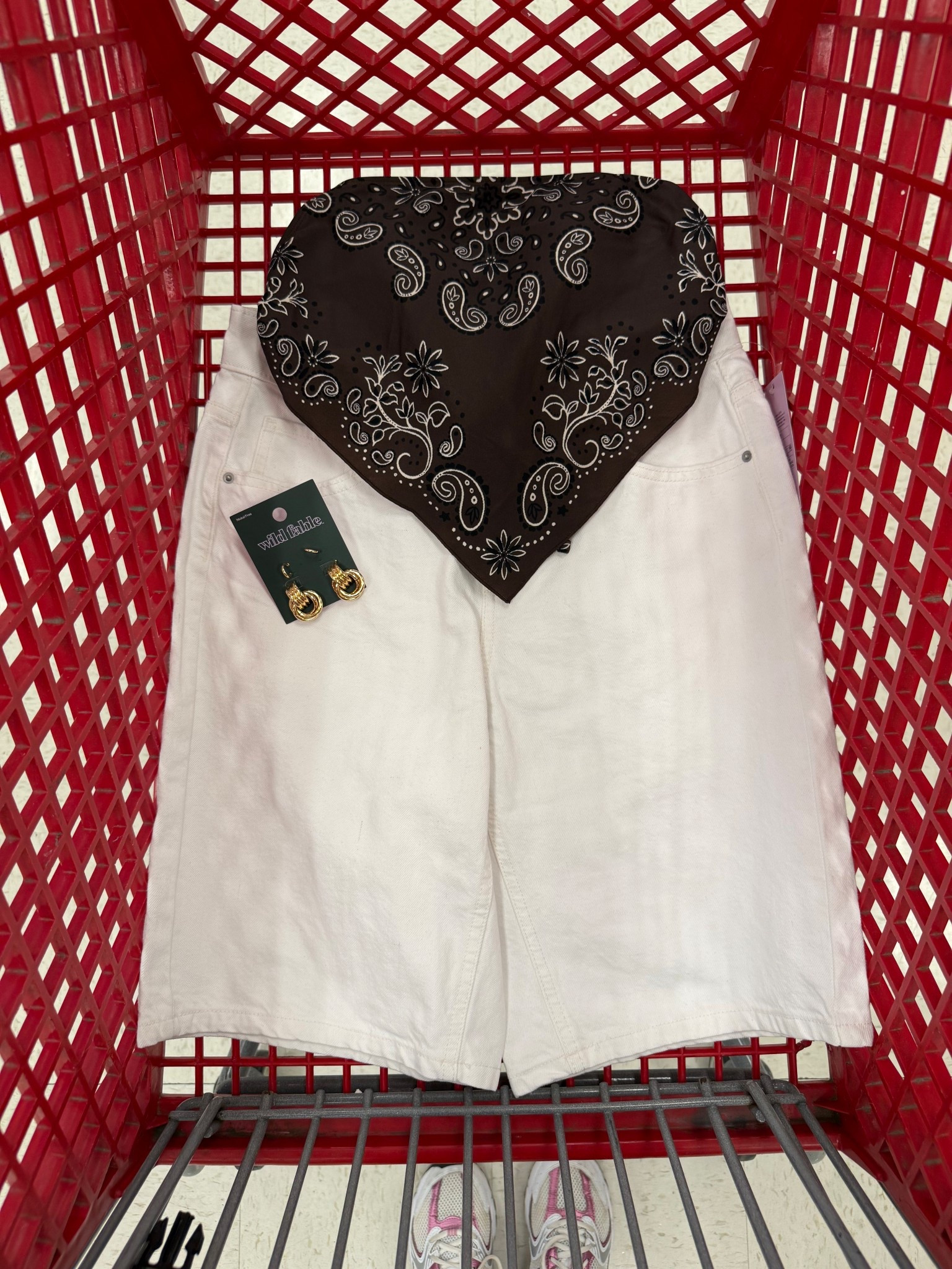 Cute outfit idea! Loving the shorts 👏🏼🫶🏽

#LTKMidsize #LTKootd #LTKSeasonal