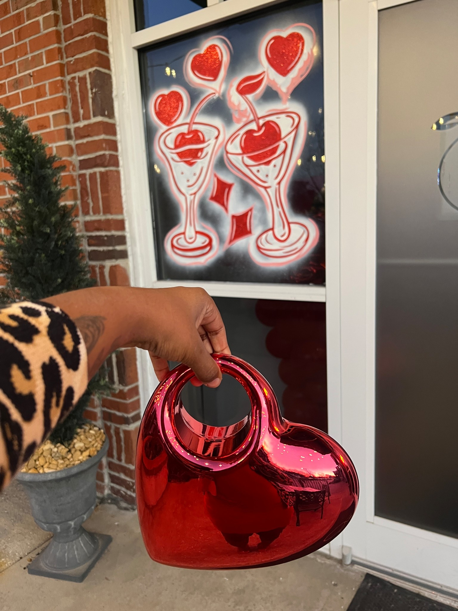 Saw this bag in the store and I’ve never checked out quicker in my life! It’s so cute and perfect for Valentine’s Day!

#LTKValentine