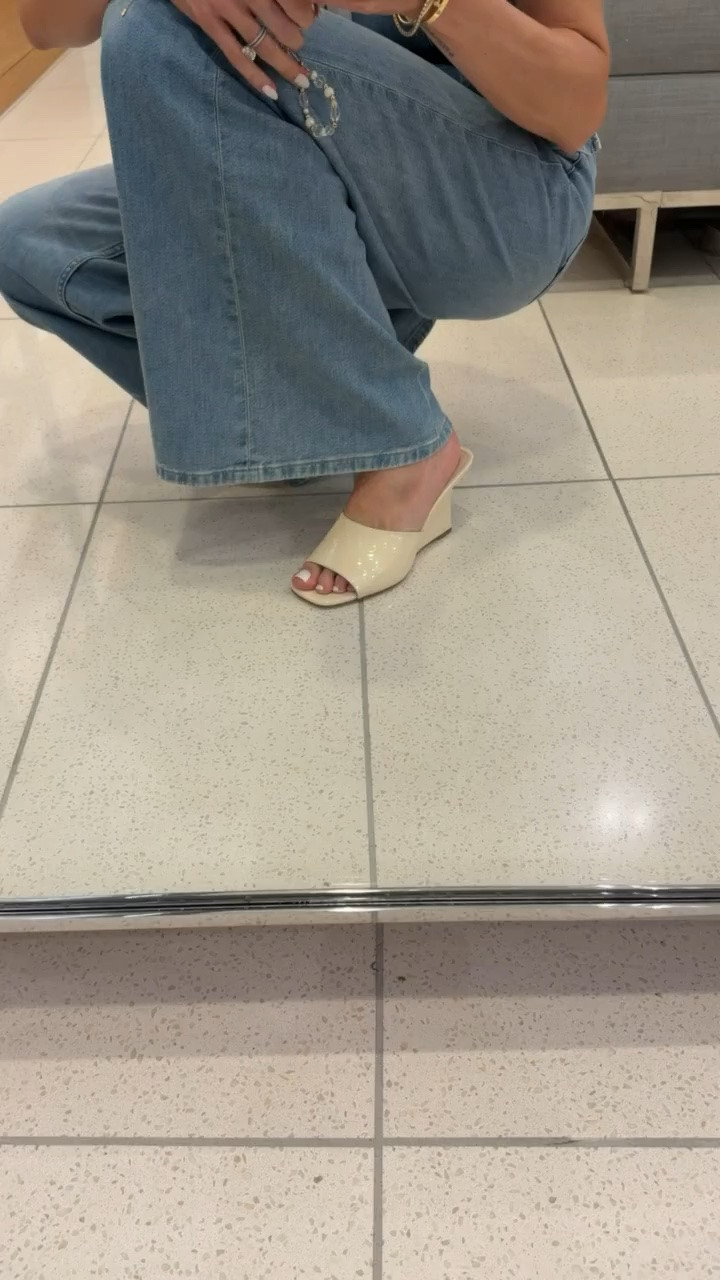 Gorgeous wedge sandals, summer chic sandals.

summer sandals, wedge sandals, chic style, resort wear, ecru, ivory, nordstrom shoes, annabrstyle

#LTKOver40