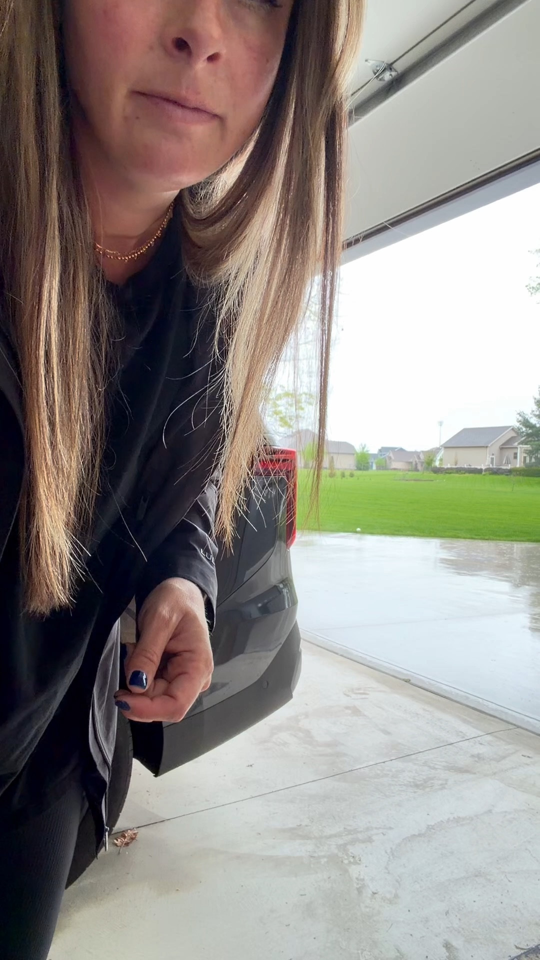 Rainy day running errands casual outfit 

#LTKootd #LTKmomlife #LTKdayinmylife