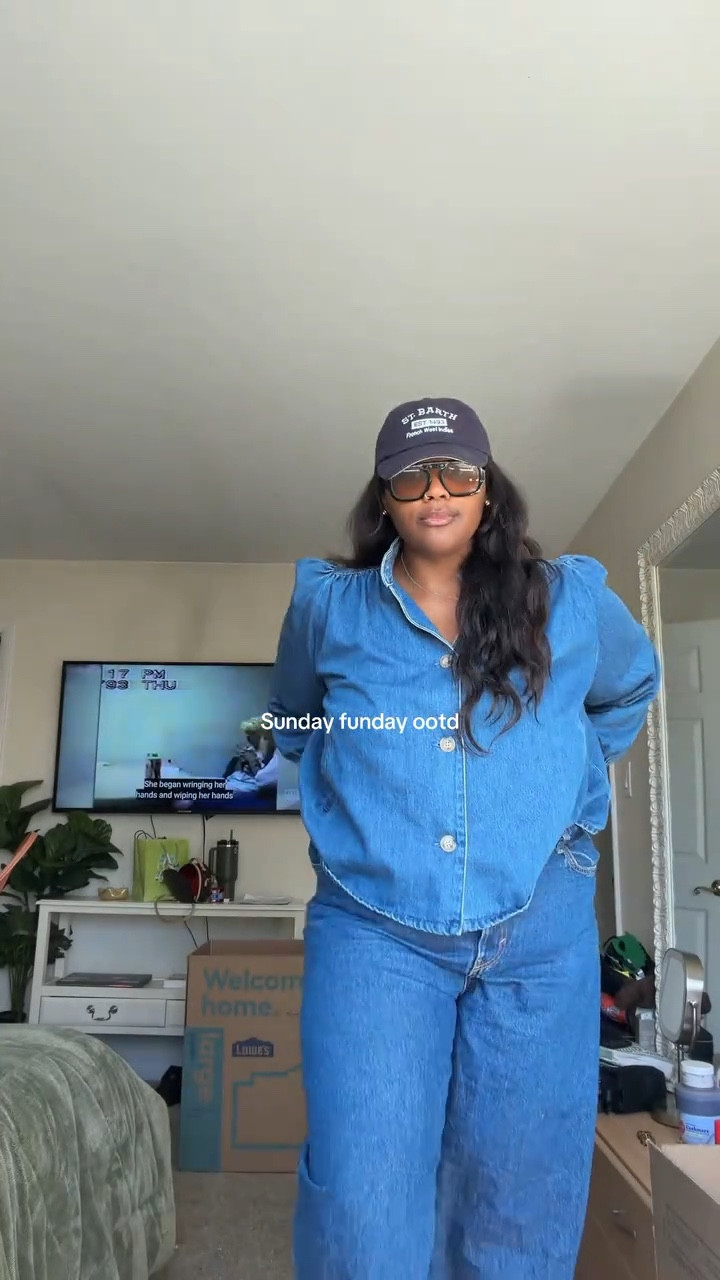 Life update: I’m moving!!! The moving process is kicking my behind but still making sure I look cute through the process. Love a Canadian tuxedo for the spring 🌷💙

#LTKootd #LTKTall