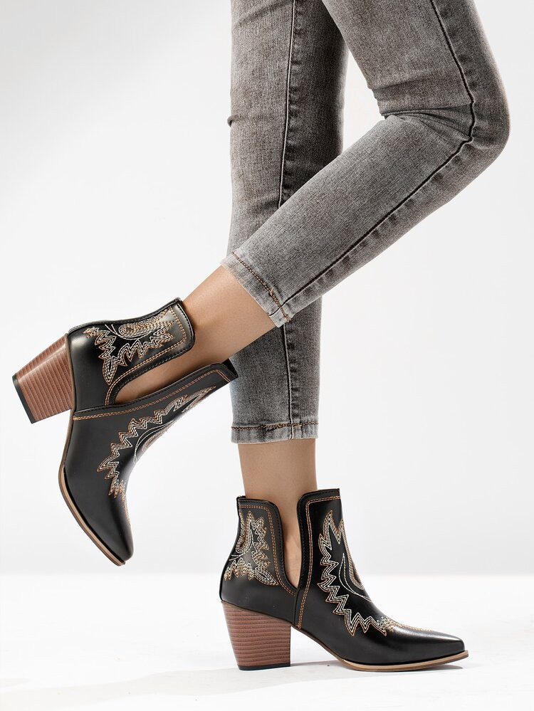 Graphic Embroidered Point Toe Chunky Heeled Booties | SHEIN