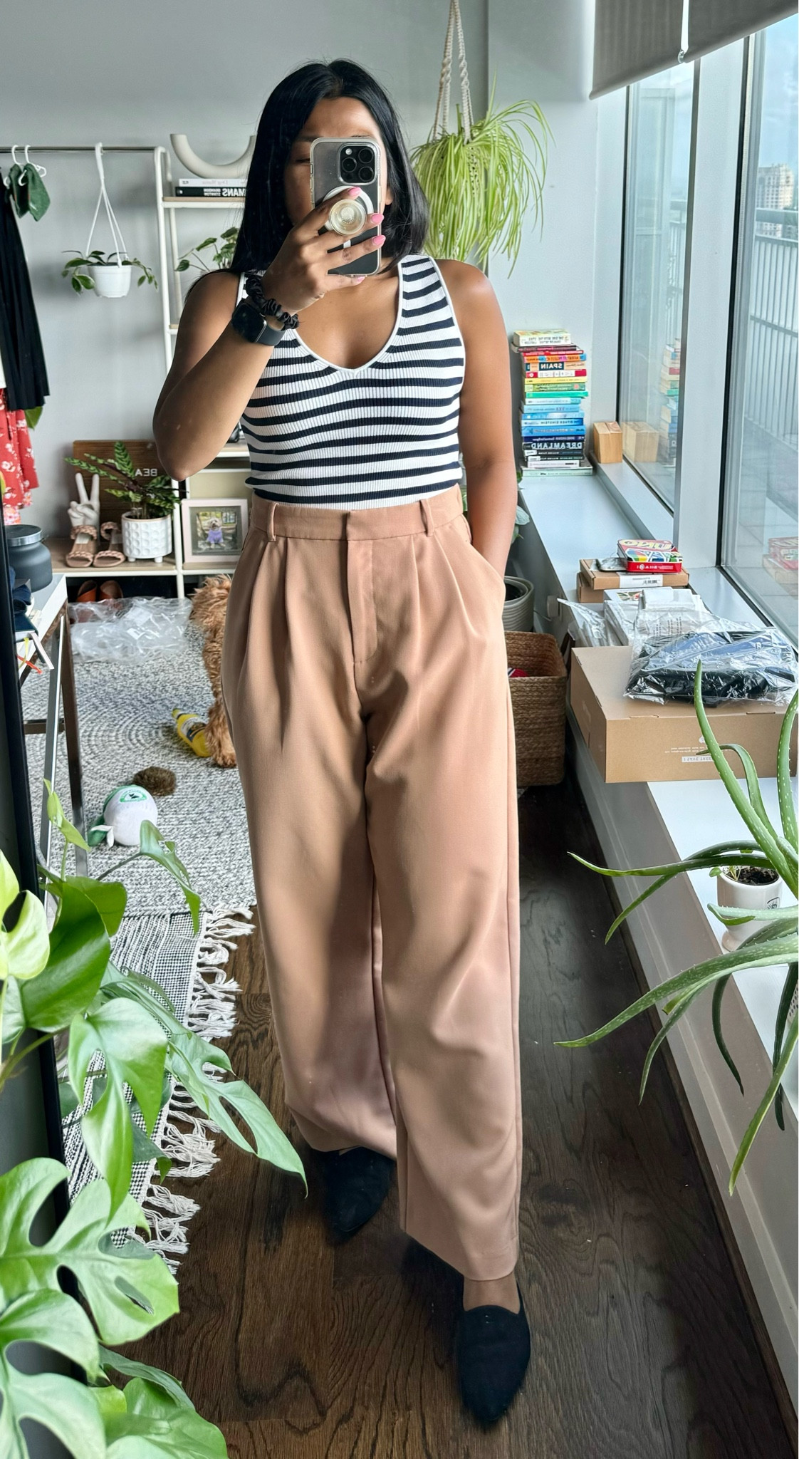 Work outfit: Abercrombie Sloane Taylor pants with Loft striped v-neck sweater . 

#LTKworkwear