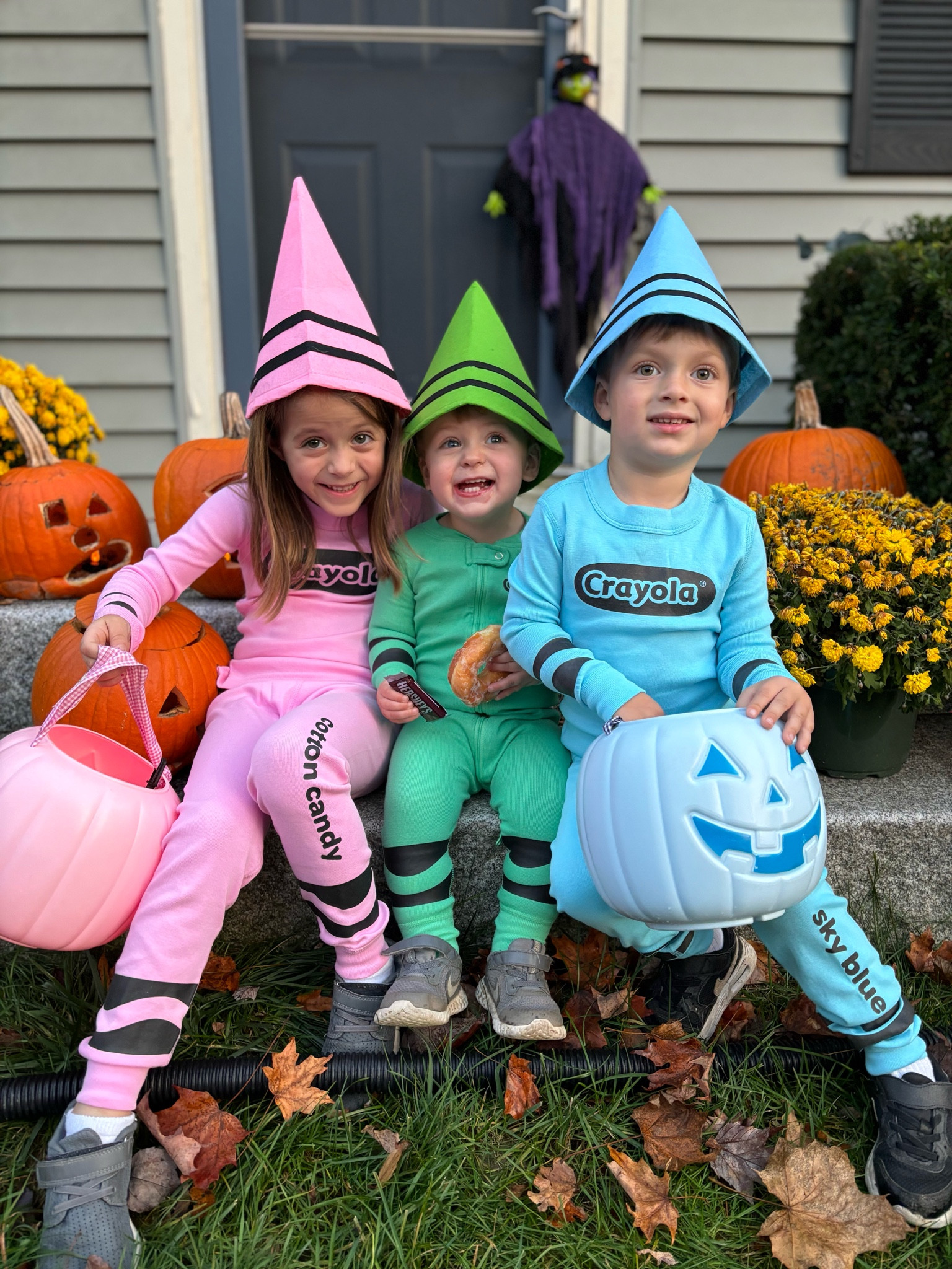 The Hanna Andersson x Crayola pajamas made the BEST Halloween costumes! We just paired them with some cute hats off Amazon and voilà! 

#LTKKids #LTKBaby #LTKHoliday