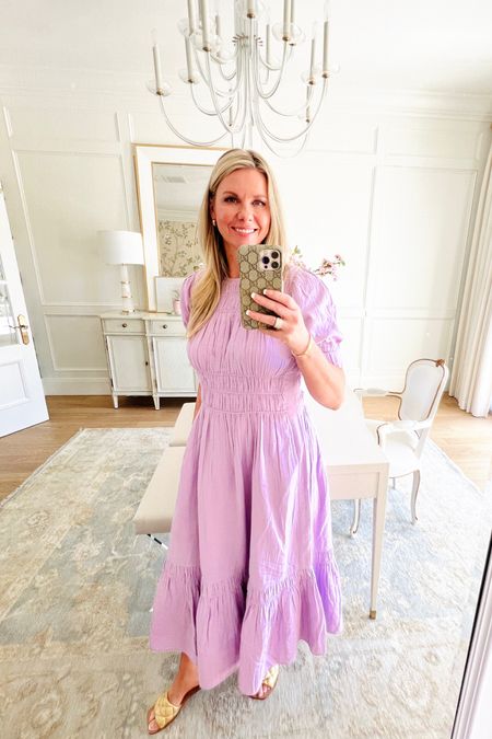 I am in love with this comfy spring dress with pockets! The fabric is so gauzy and fabulous. I love it paired with these gold slides or these rattan sandals. Size down in the dress. 


#LTKStyleTip #LTKShoeCrush