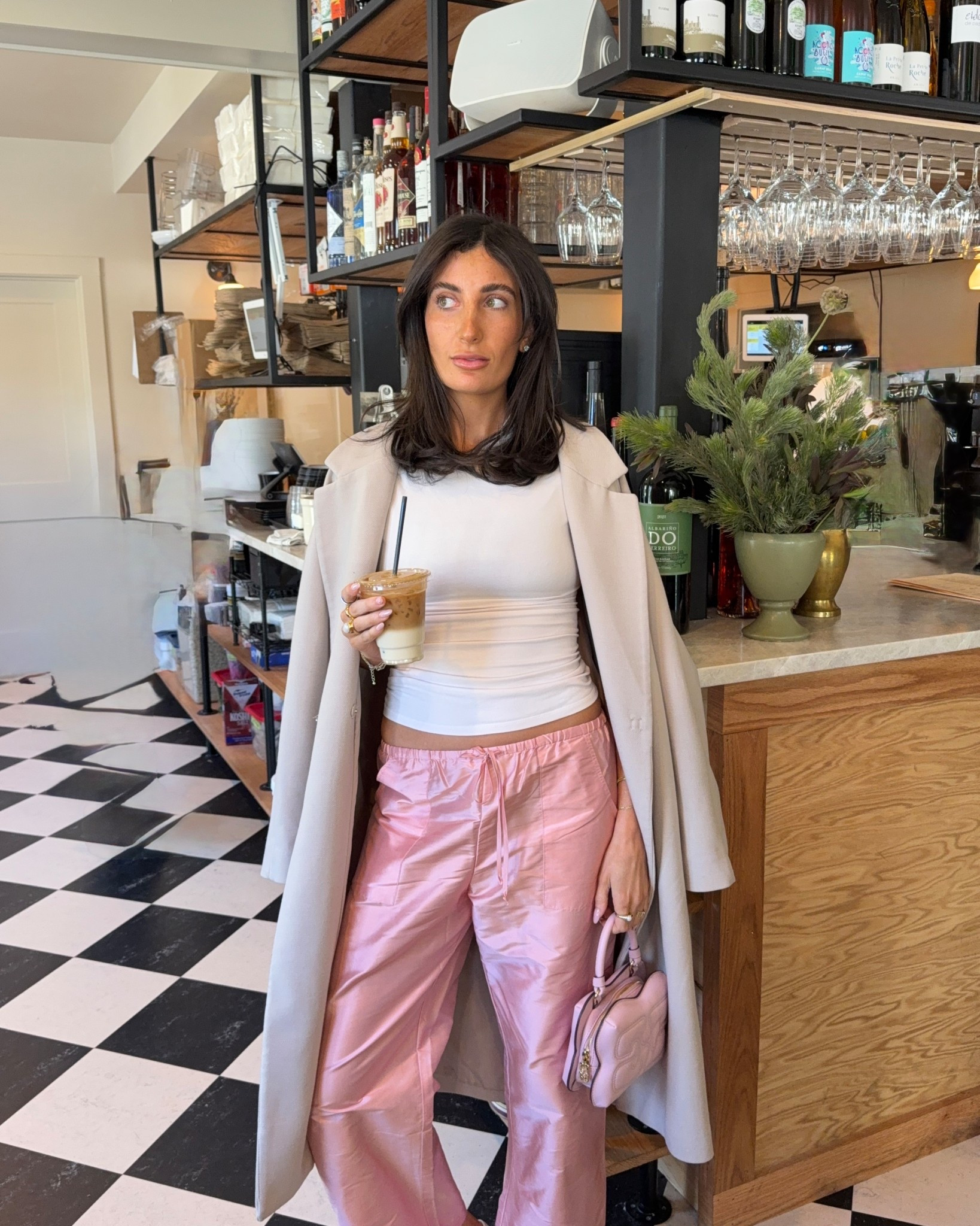 these donni pants are my favorite! comes in tons of colors. paired with my all time favorite skims tee. 

#LTKootd