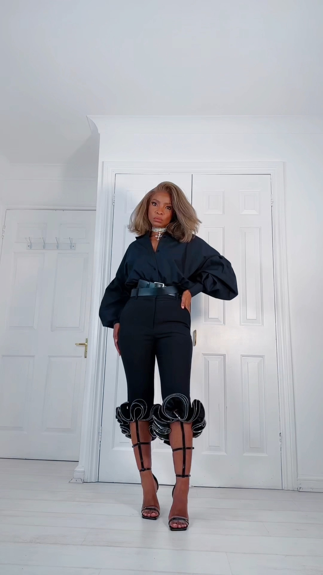 Cropped/Capri Trousers all black outfit

#LTKParties #LTKStyleTip