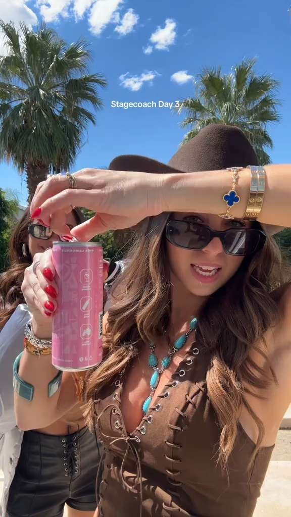 🤎🤎 

 

#LTKFestival #LTKStyleTip #LTKWatchNow