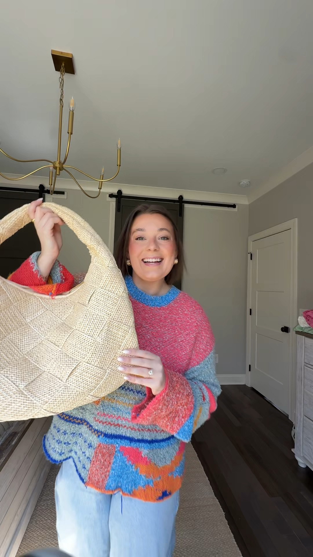 What’s in my bag lately 🤍 sharing my everyday essentials & the bag I’ve been using nonstop! 

#LTKdayinmylife #LTKootd #LTKTravel