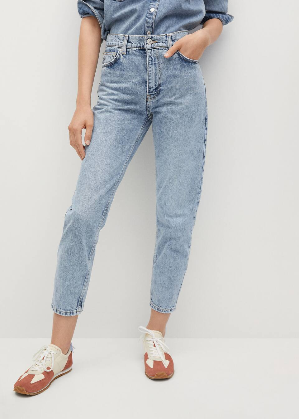 Mom-Fit Jeans aus 100 % Baumwolle | MANGO (DE)