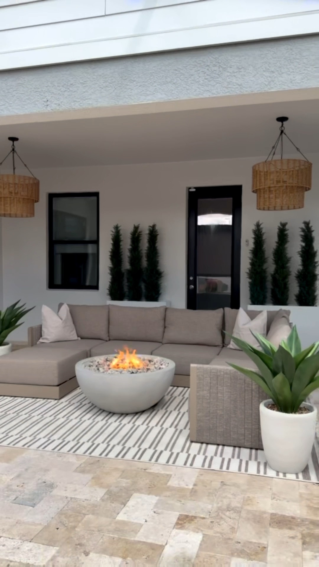 Creating a dreamy little outdoor oasis 🫶



Outdoor decor
Home & garden
Home decor
Patio refresh
DIY outdoor privacy
Pool deck
Plant pots

#LTKHome