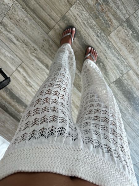 Crochet pants size xxs short 

#LTKSaleAlert #LTKFindsUnder50 #LTKFindsUnder100