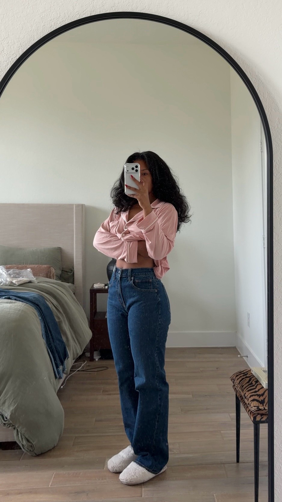 Jeans that fit me perfectly from @abercrombie pt 3 — high rise 90’s relaxed Dark , size 27 

#LTKFindsUnder100 #LTKootd