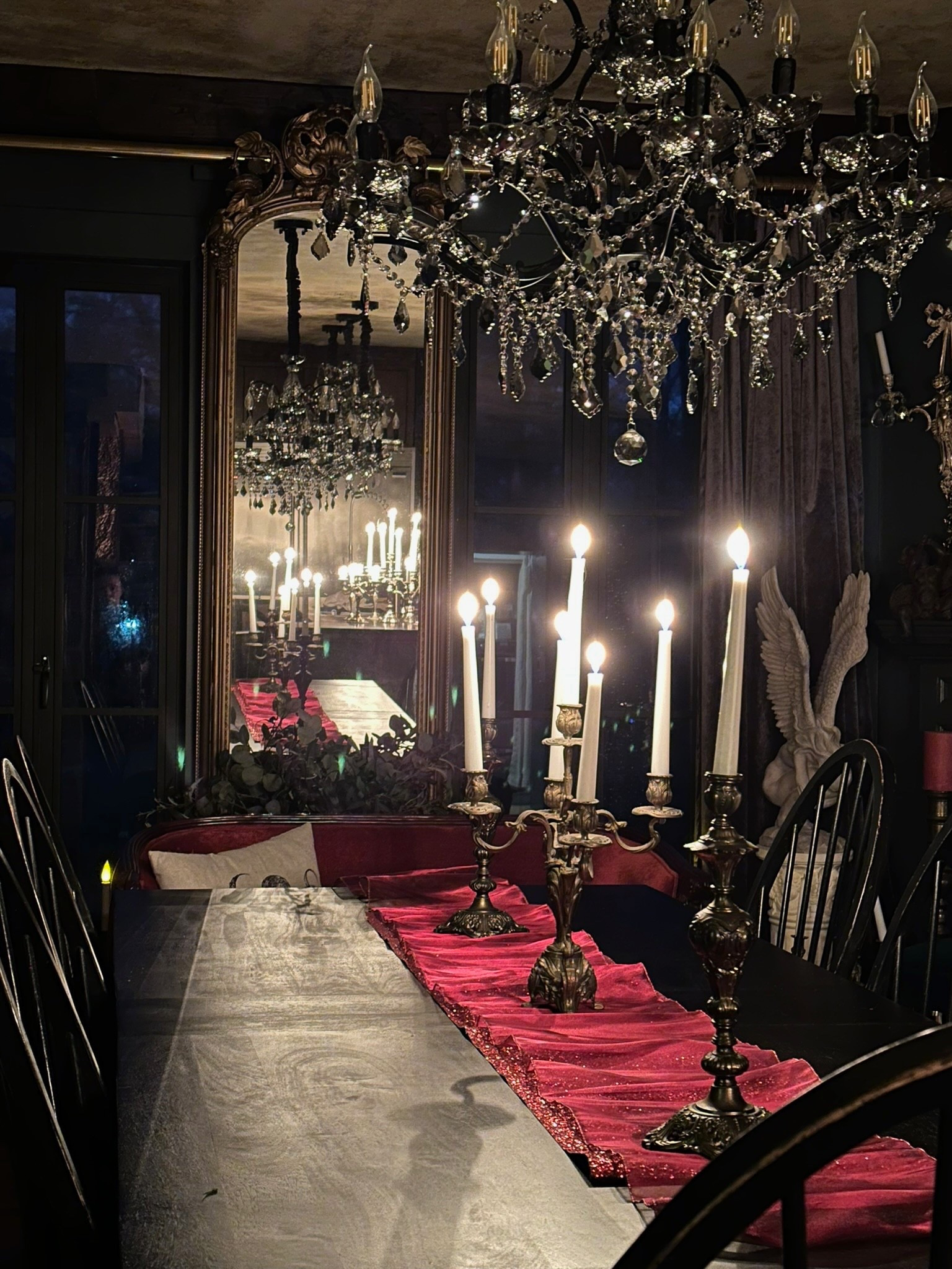 Gothic elegance meets moody romance! Candlelight, crystal, and velvet creating the perfect dark dining ambience. ✨🕯️ 

#TablescapeGoals #GothicGlam #CallsignDesigns #Vintage #Luxury #InteriorDesign #InteriorDecorating #Elegance #Chandelier #OldWorldCharm #DesignStyle #CastleCore #OldWorldCharm  #SimpleSwaps