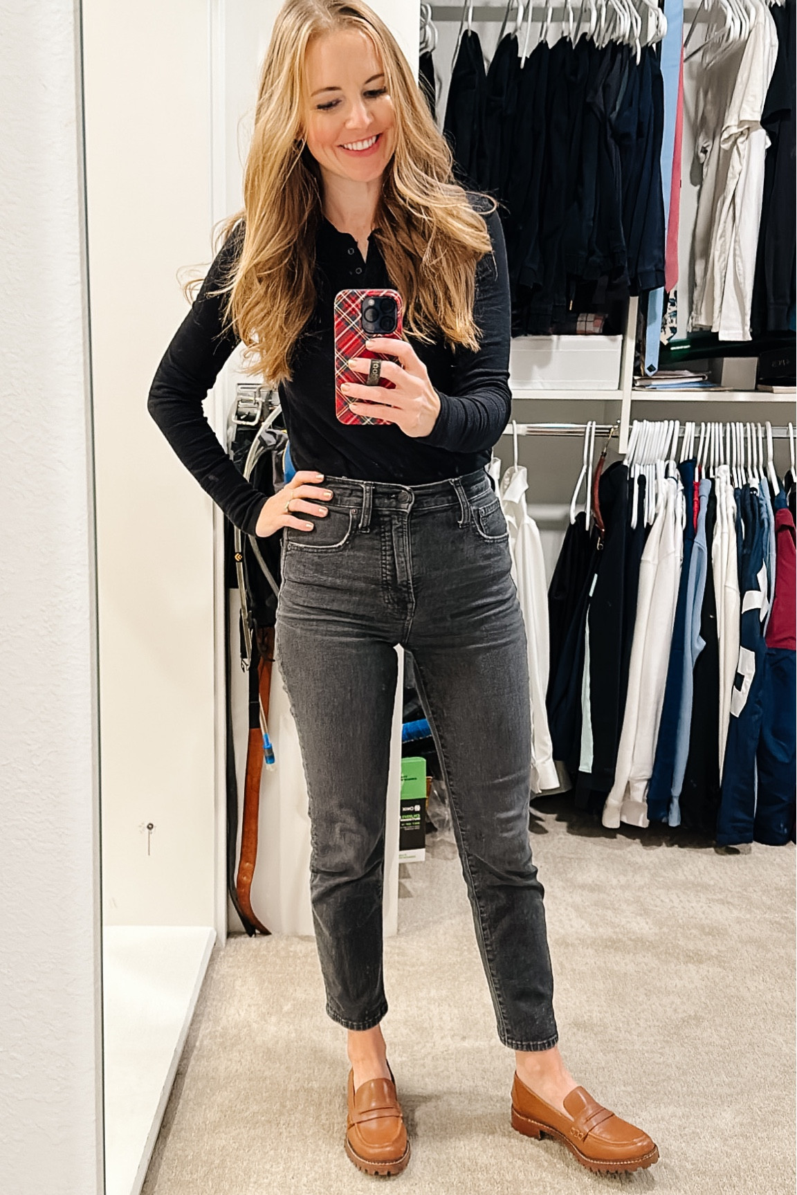 Love this neutral outfit (and I’ve gotten so much wear out of this top already this fall - I LOVE it. Comfy and goes with everything and fits like a dream. I sized down to an XXS). 