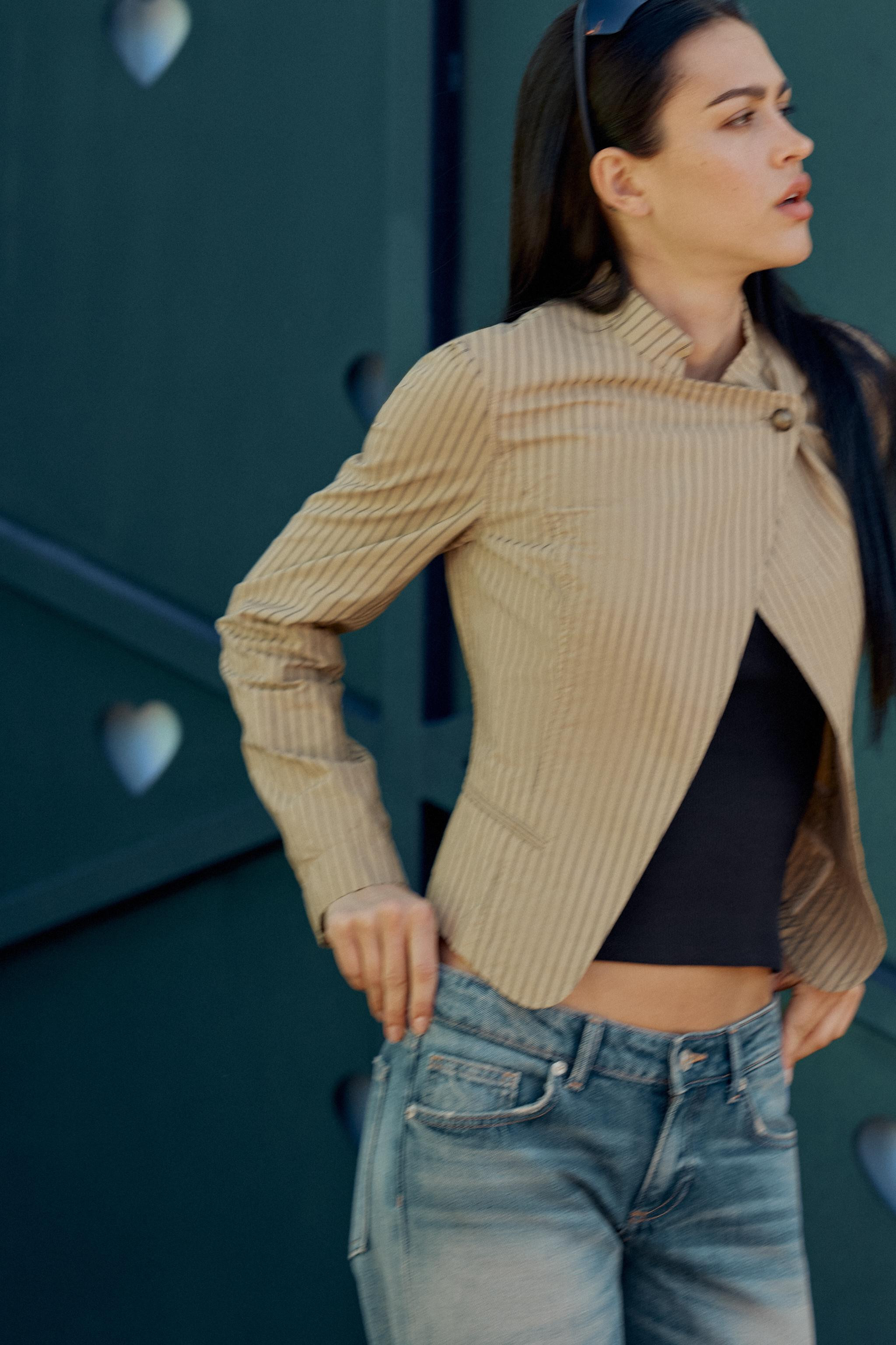 DOPPELREIHIGER NADELSTREIFEN-BLAZER | Zara DE