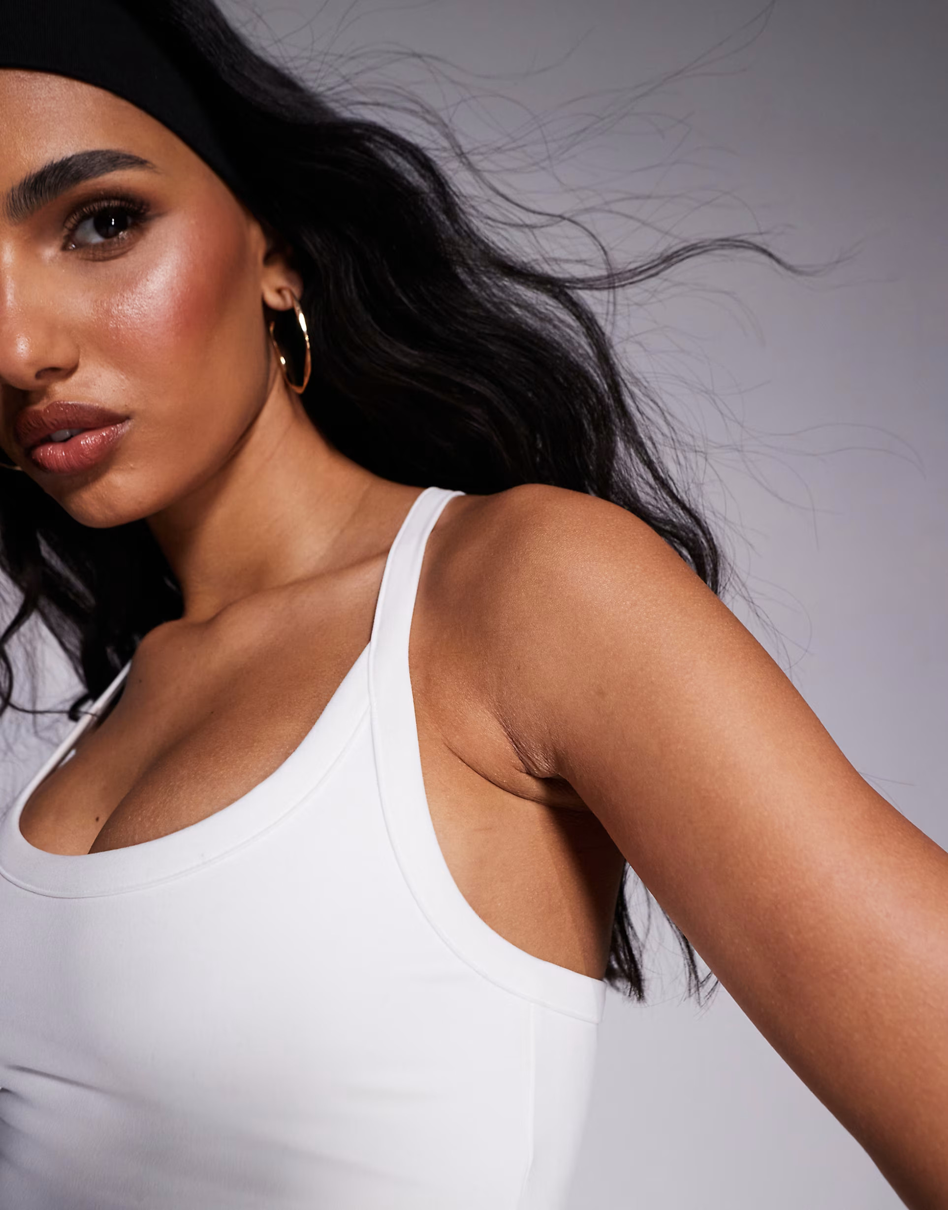 › 4505 - Icon - Zacht yoga cami-hemdje met ingebouwde bh en verstelbare bandjes in wit | ASOS (Global)