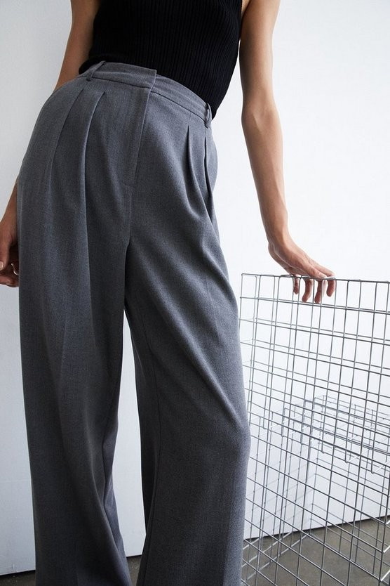 Essential Pleat Front Slim Wide Leg Trouser | Warehouse UK & IE
