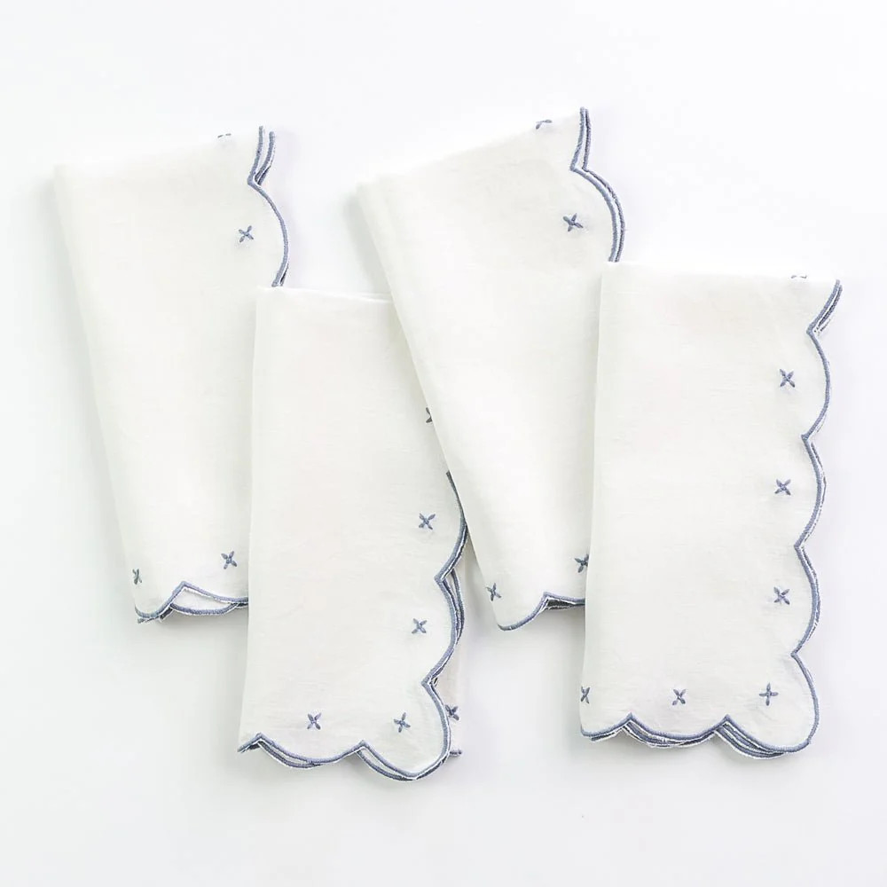 Scalloped Knot Light Blue Embroidered Linen Napkins | Pomegranate