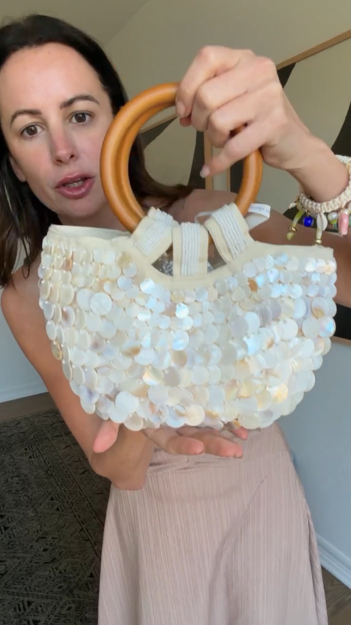 This stunning bag is from Amazon and you would never believe that! It’s heavy and great quality!

#LTKSeasonal #LTKootd #LTKgrwm