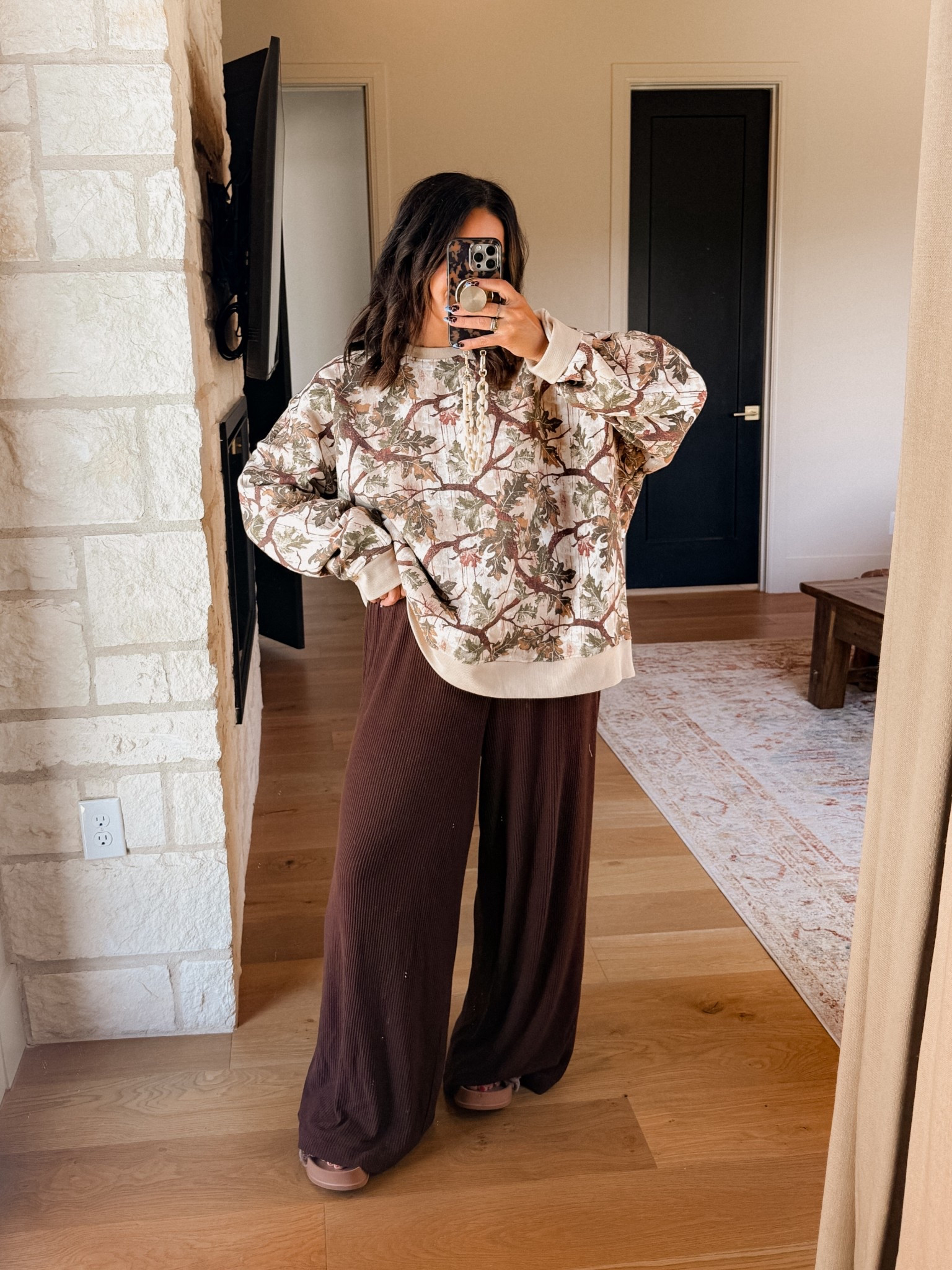 Comfy Sunday fit
Sweatshirt: XXL
BEST LOUNGE PANTS: XL


#LTKFindsUnder50 #LTKMidsize #LTKStyleTip