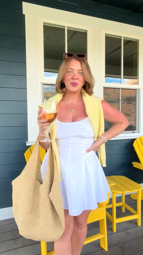 Vacation Outfit Ideas 💛🤍 size 8/10 | M/L | 5’4”

#LTKootd #LTKdayinmylife #LTKTravel
