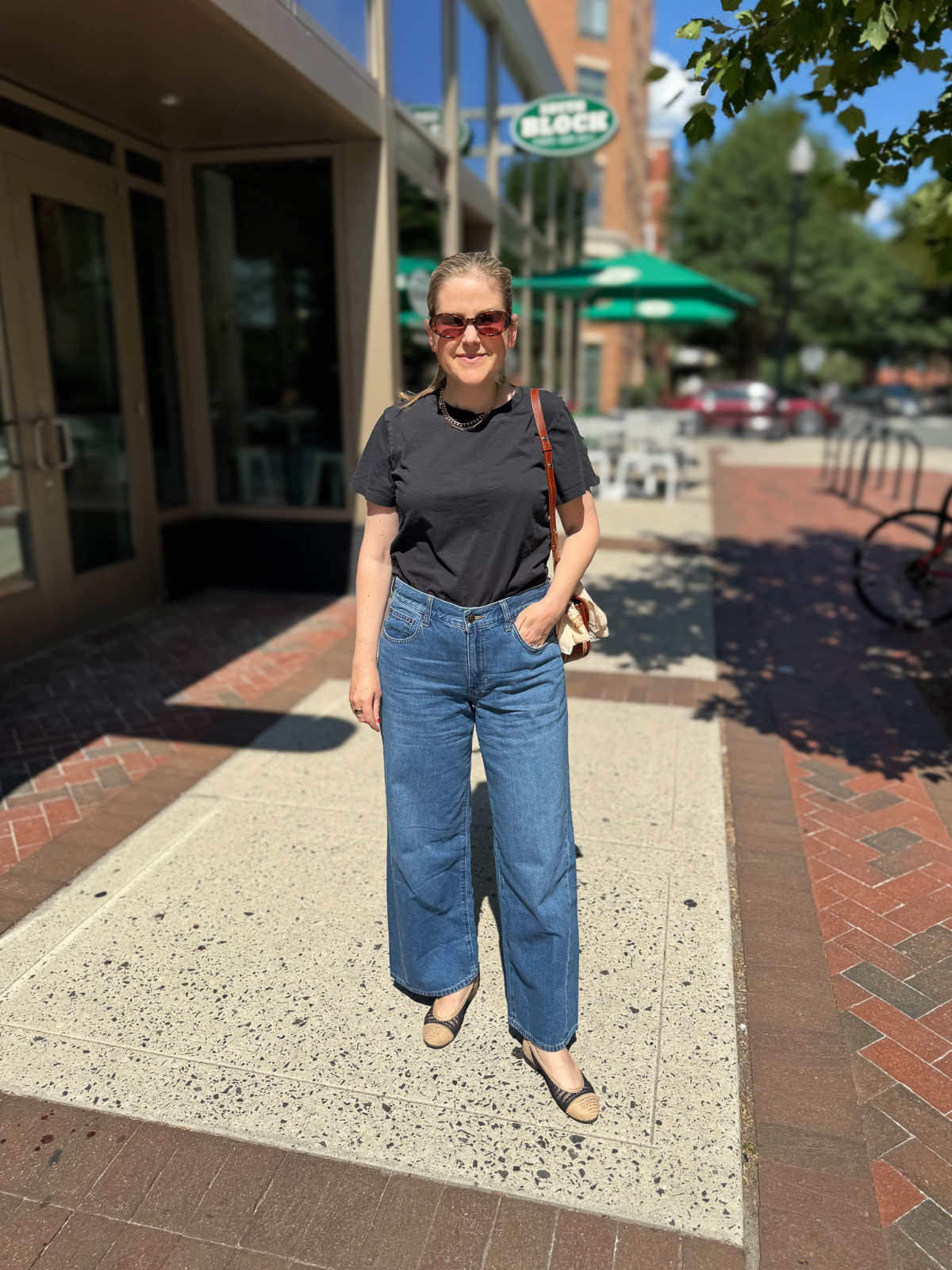 Summertime jeans! A dream for all of us denim lovers - they're a combo of cotton and ramie, so they're super lightweight. I tested them on a 90 degree day and recommend them! I'm wearing the petite length in my normal size 28. Size DOWN if you're between sizes. 

 #LTKmomlife #LTKOver40