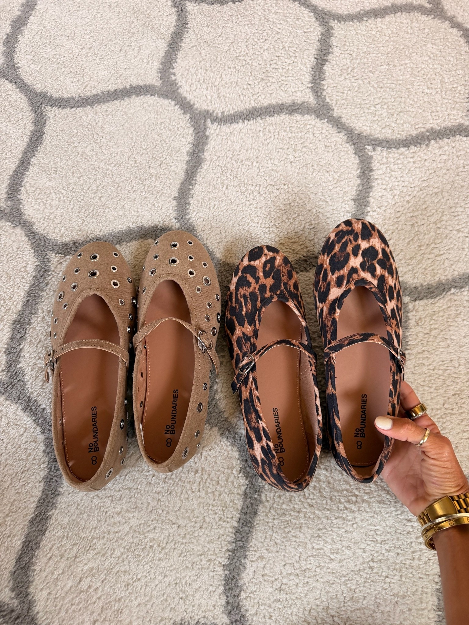 Obsessed with these new Walmart flats for fall!

#LTKSaleAlert #LTKootd #LTKSeasonal
