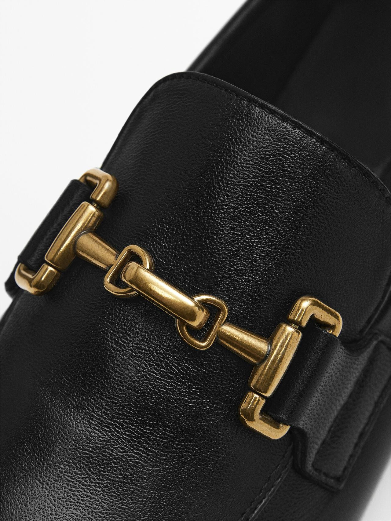 Leather loafers with metal buckle | Massimo Dutti US