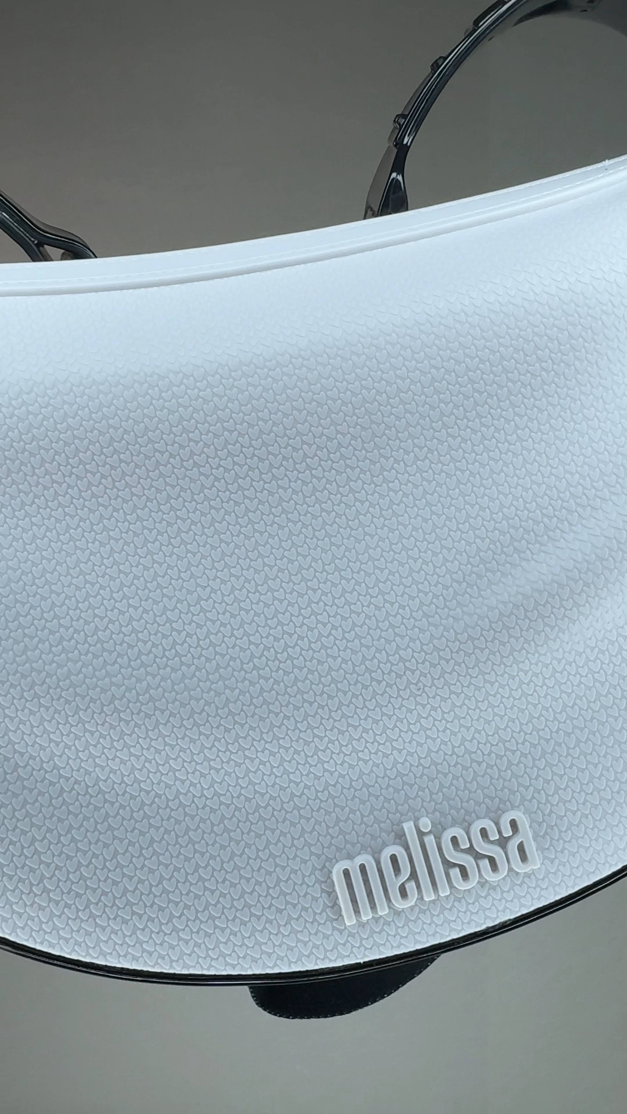 Sem condições para esse lançamento da Melissa 😍

#LTKbrasil #LTKbag #LTKwinter