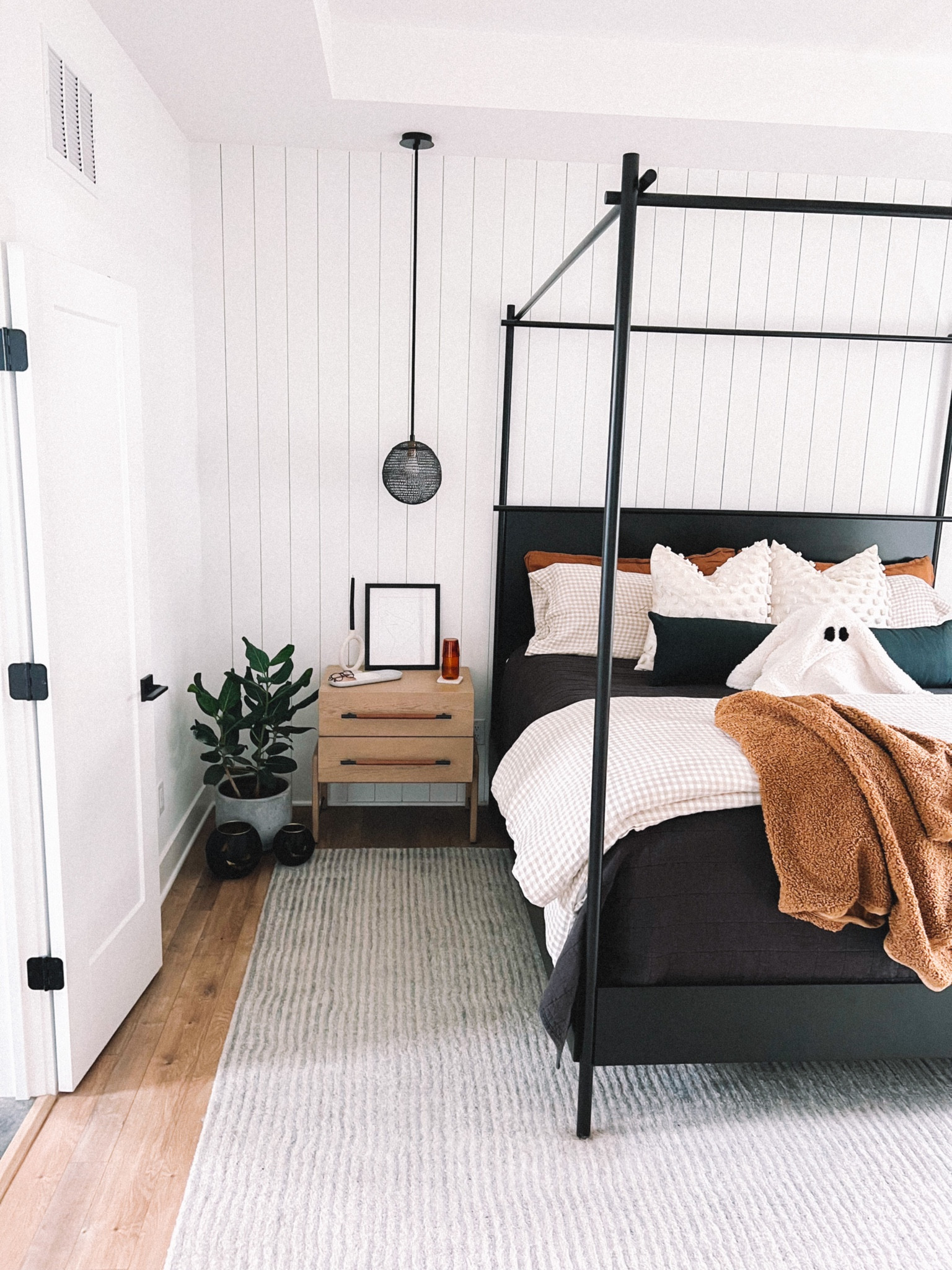 Fall bedroom decor on sale for Labor Day weekend 

#LTKsalealert #LTKhome #LTKSeasonal