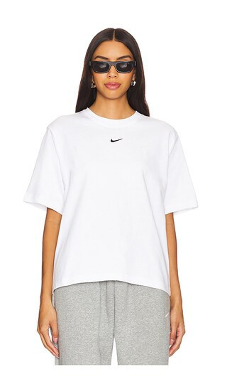 Nike Essential Boxy Tee in White. - size XXL/2X | Revolve Clothing (Global)