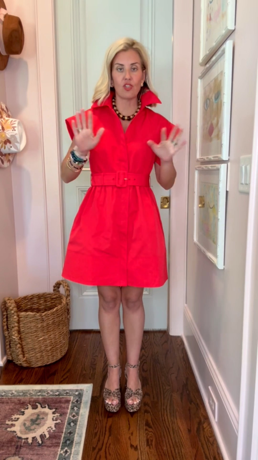 Tnuck Friends & Family Sale
9/22 -9/24
 
15% off orders over $250
20% off orders over $500
Code: FAMILY                           

Such a classy dress and super flattering! 
Dress - 2
Flats - 7.5 (sized 1/2 down)

*code Catherine20 at Allie + Bess

#LTKdayinmylife #LTKootd #LTKmomlife