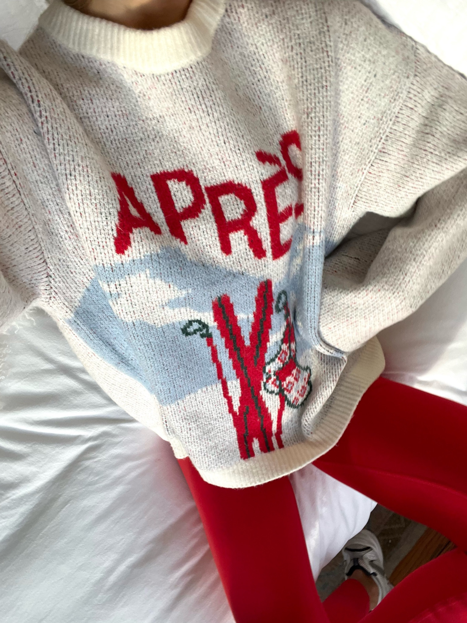 obsessed with this sweater!!! so cozy and soft/ I got a size L 

ski clothes, holiday wear, winter sweaters, target finds

#LTKSeasonal #LTKstyletip #LTKfindsunder50