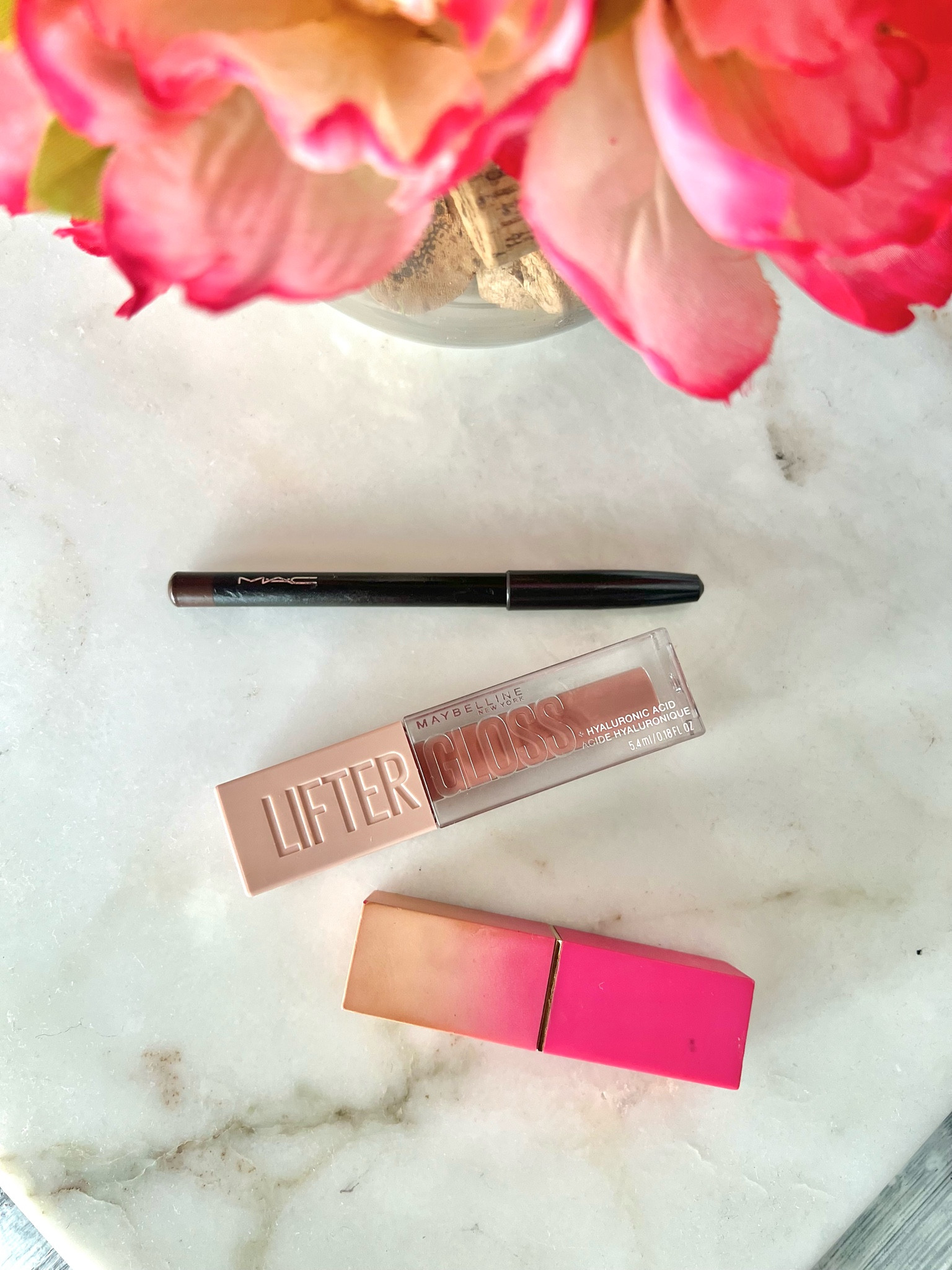 My everyday nude lip combo! 


#LTKfindsunder50 #LTKbeauty #LTKfindsunder100
