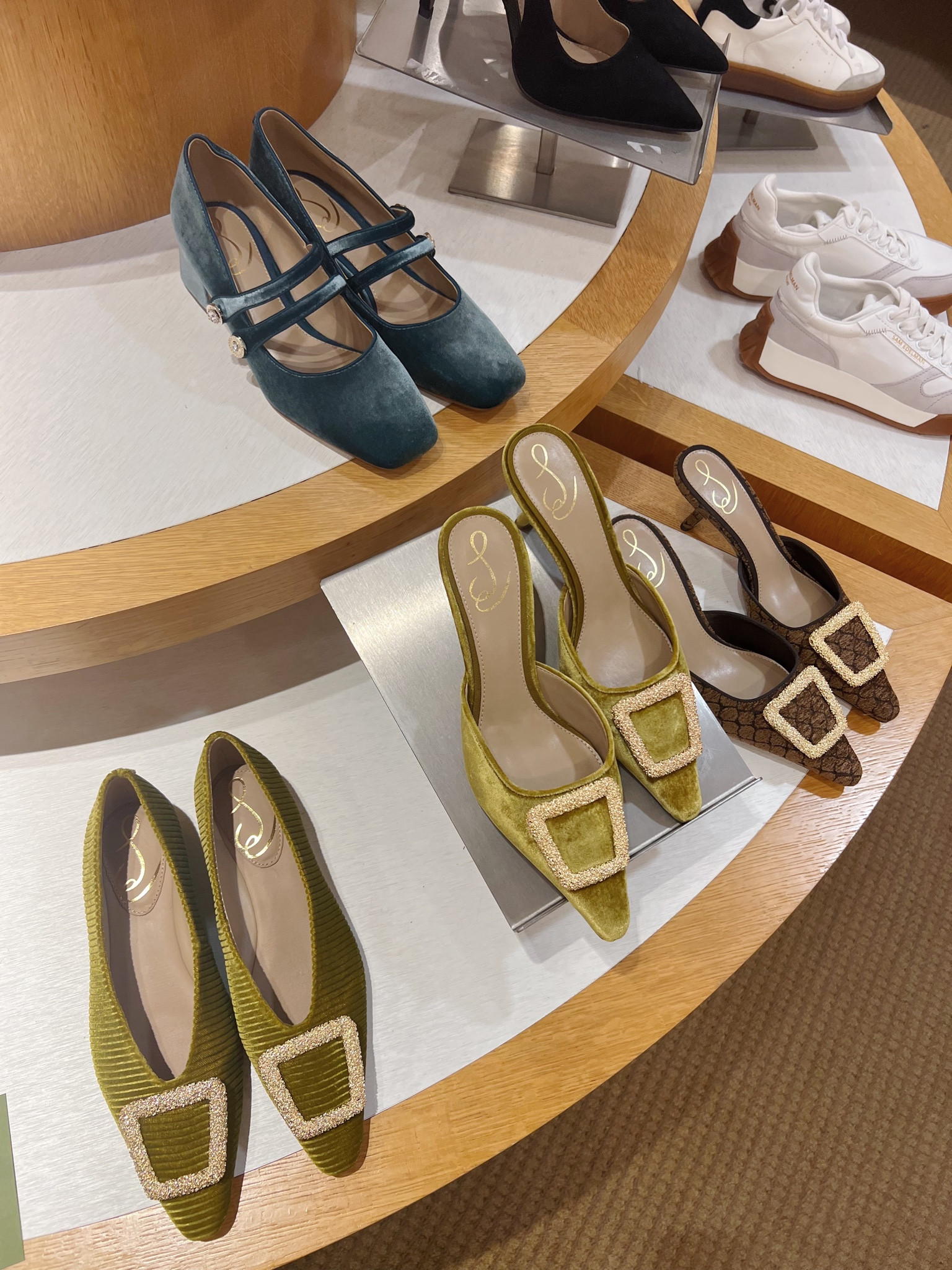 Sam Edelman has the most stunnnnnning shoes for this season. And they’re beyond comfortable! 

#LTKworkwear #LTKshoecrush #LTKwedding