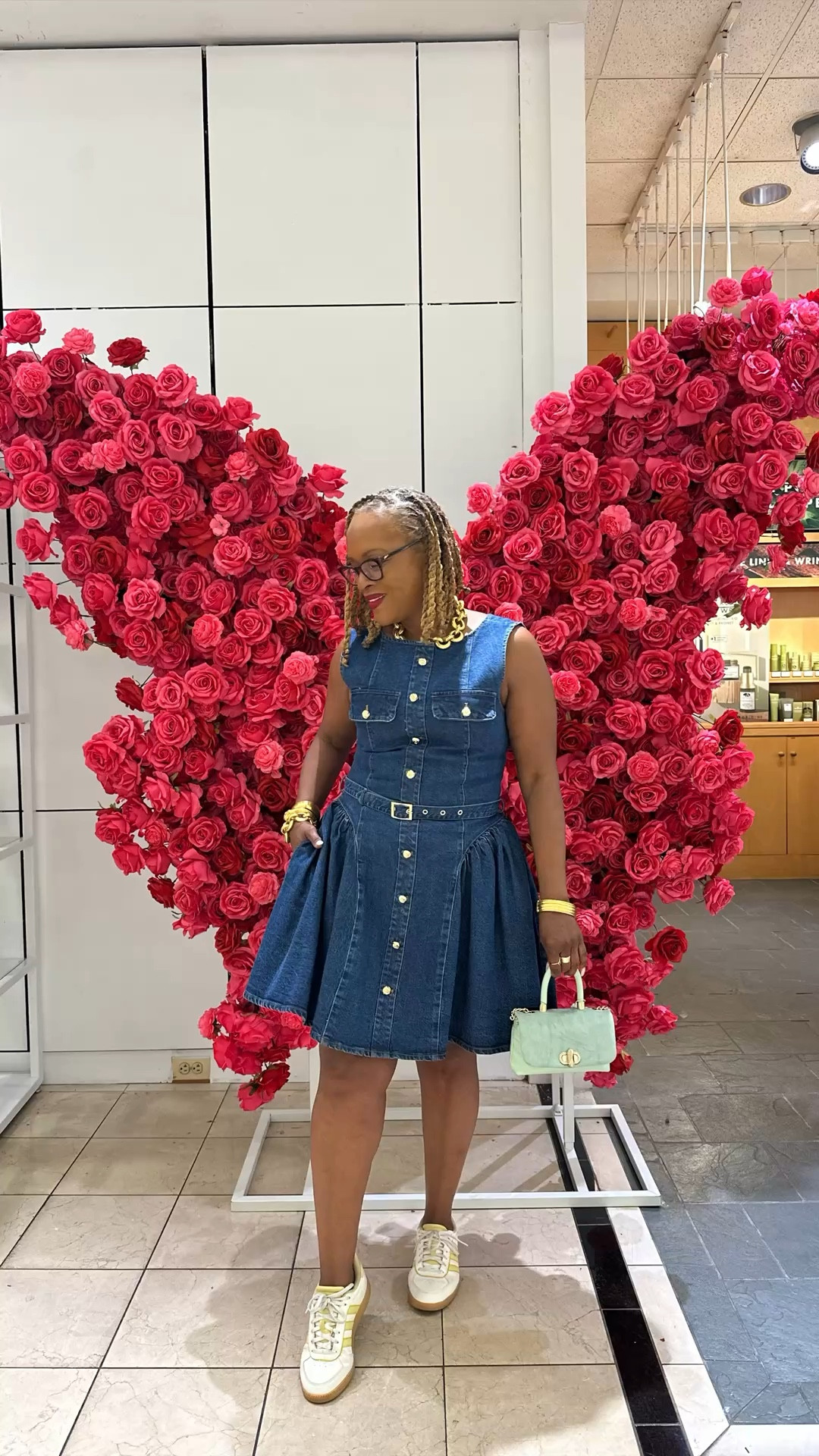 #ad Spring outfits + a chance to shop? Say less 😍🌸 

I’m so excited to join the @dullestowncenter Spring Style Challenge—and you can win a $200 shopping spree 🛍️✨

Mark your calendars and come back April 10 for all the details 👀

Dress @Avec les filles 
Wearing pieces I’m loving right now—my dress + purse are from @Macys  and linked in my storefront 💕

#LTKootd #LTKTravel #LTKSwim