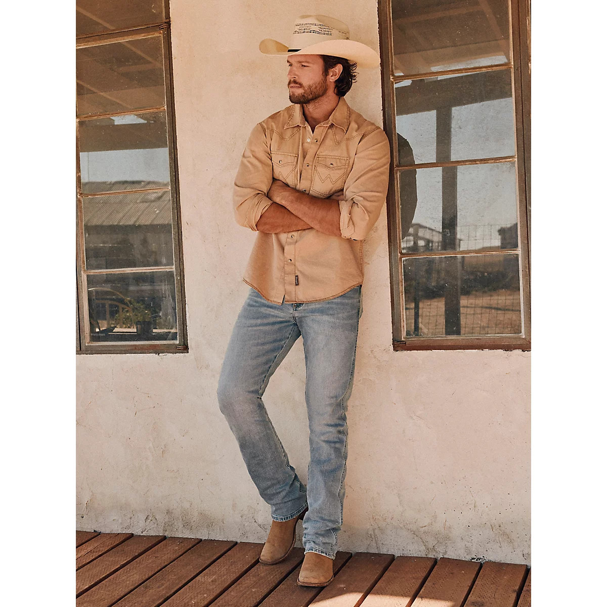 Men's Wrangler Retro® Slim Fit Bootcut Jean in Cloverdale | Wrangler