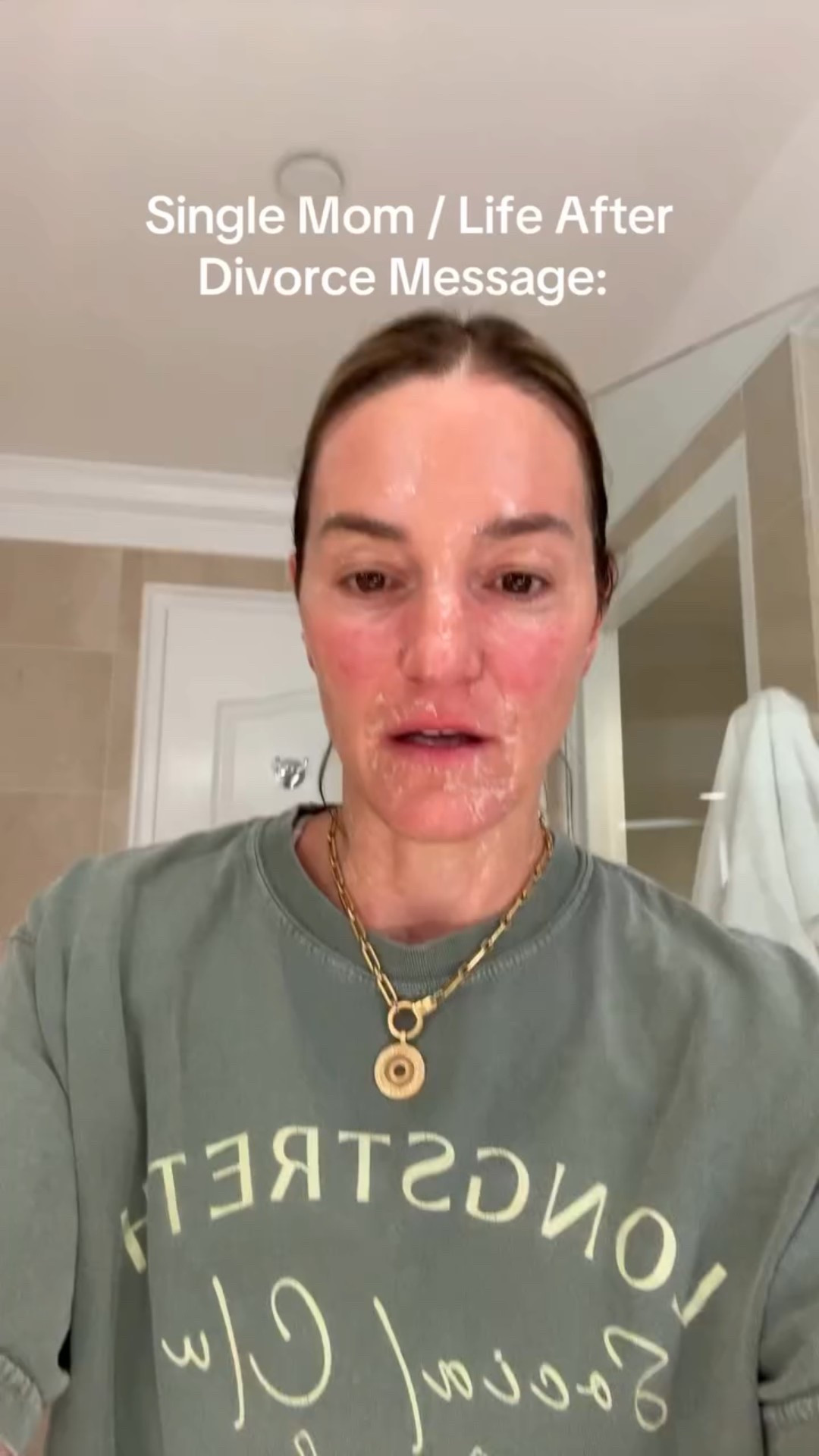 Snatching my face for Kylie Kelce

#LTKBeauty #LTKOver40 #LTKStyleTip