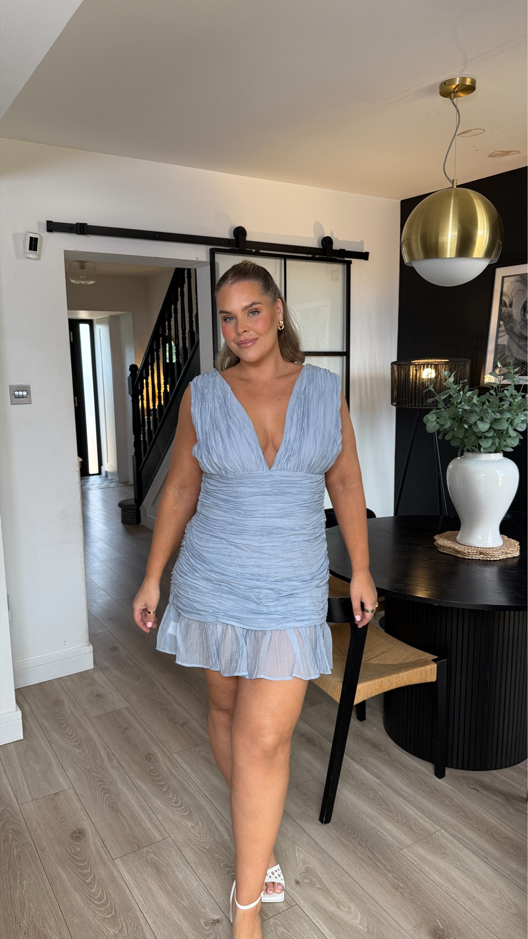 H&M keep or return! 

Blue mini dress I wear an XL but I’m exchanging for L 

In the co ords I wear a L shorts and an XL top 

In the pink halterneck floaty dress I wear an XL 

Everything else I wear a L 