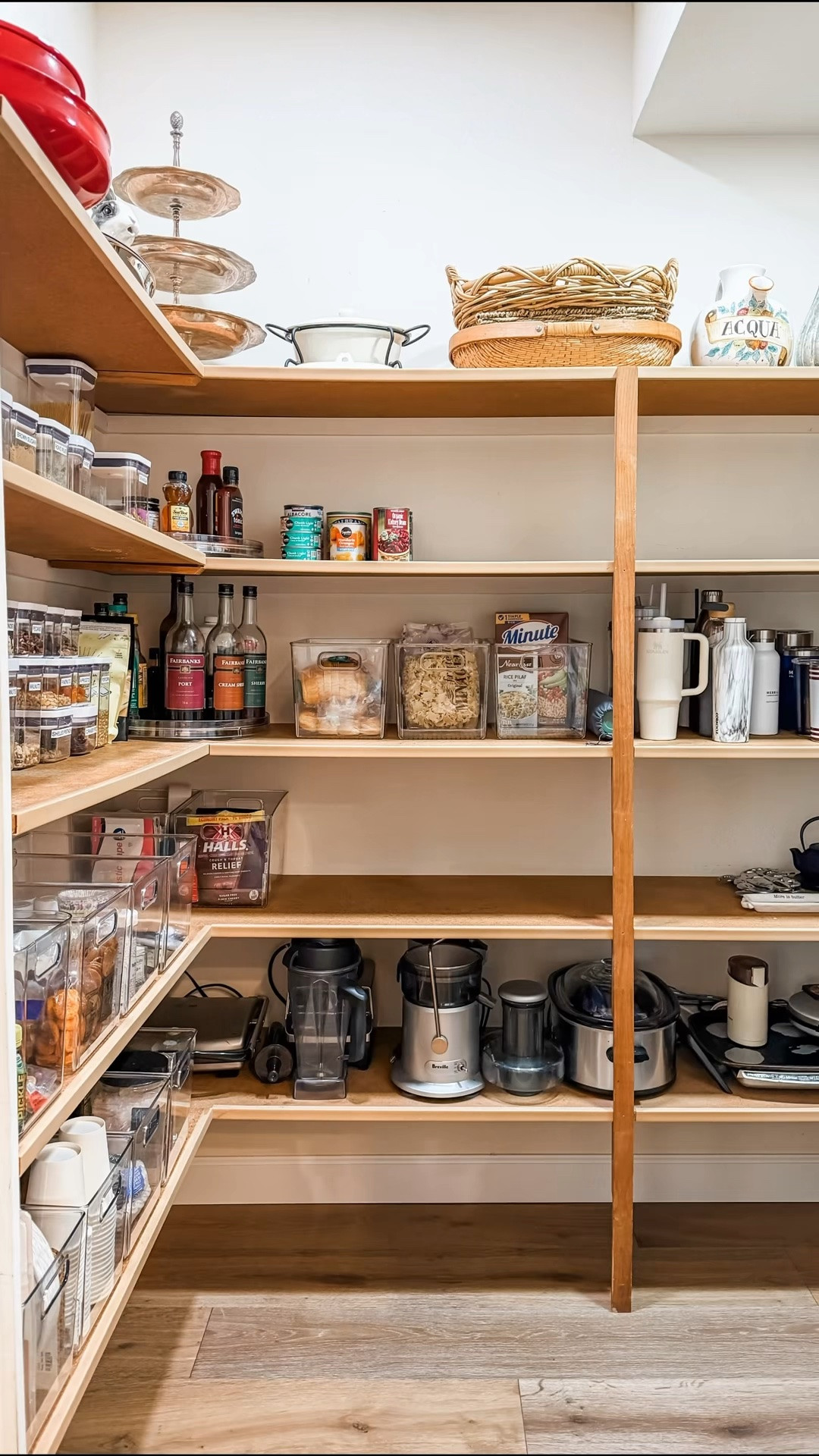 Before < After Pantry 🤍
