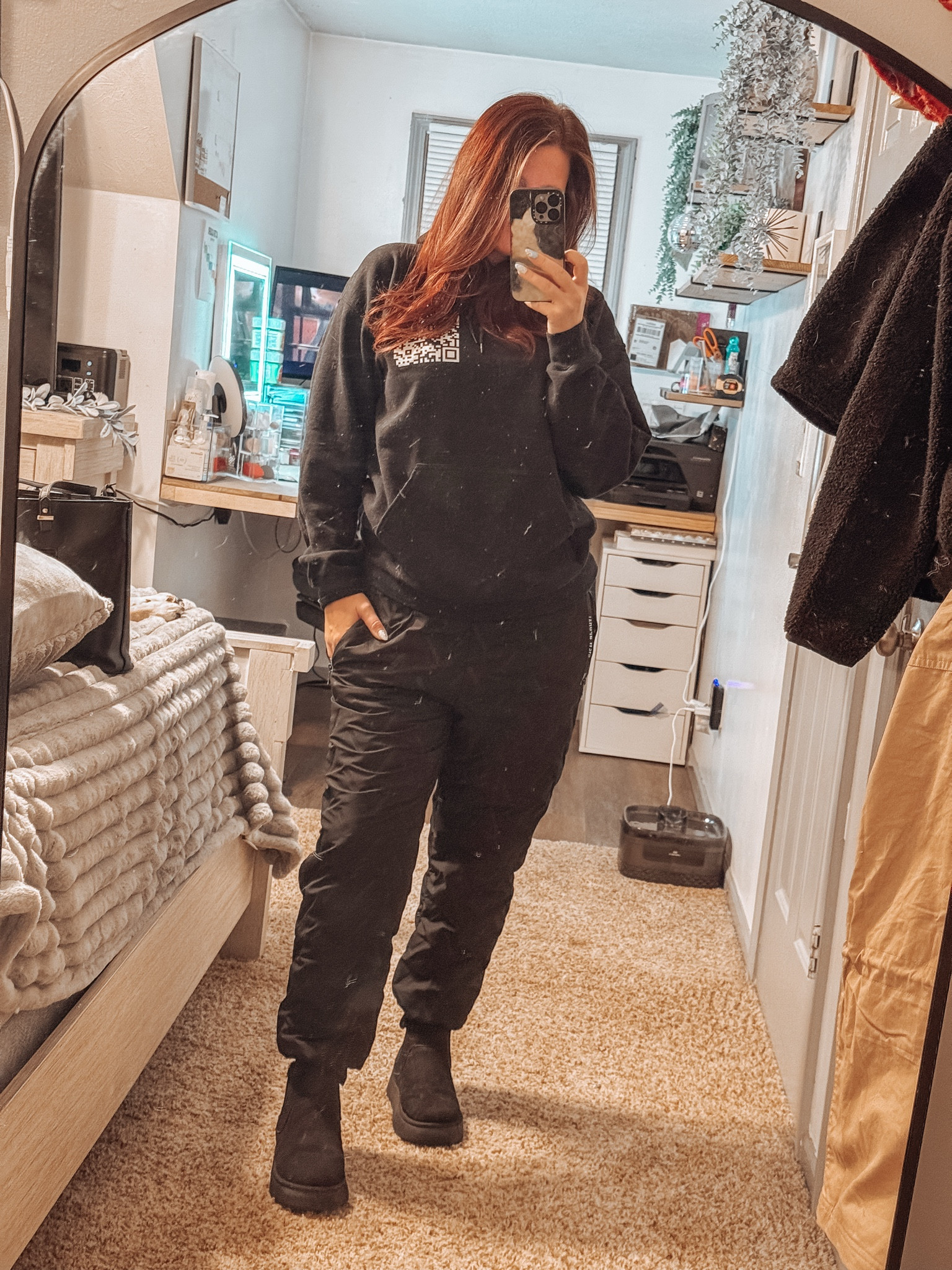 First day back to work and it’s freezing😭 

All items are in my showcase on TikTok @tayyynicole_ 