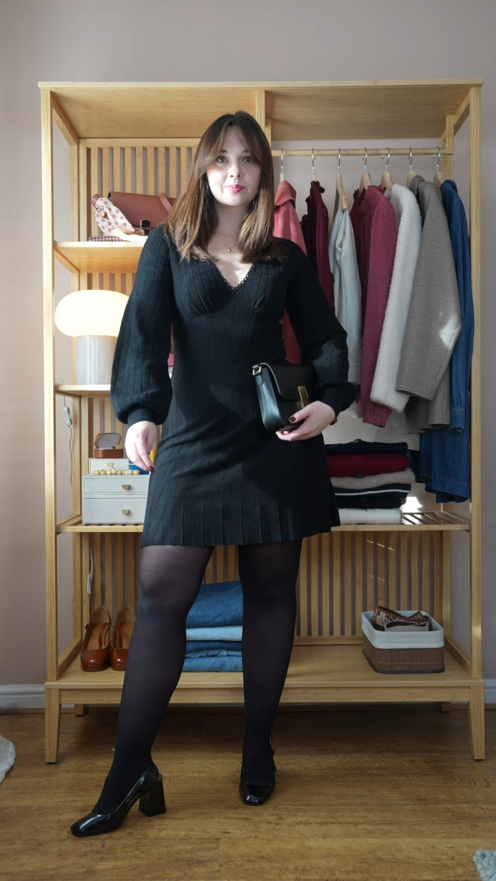 The most *perfect* little black dress

Dress Size L
Coat Size 40