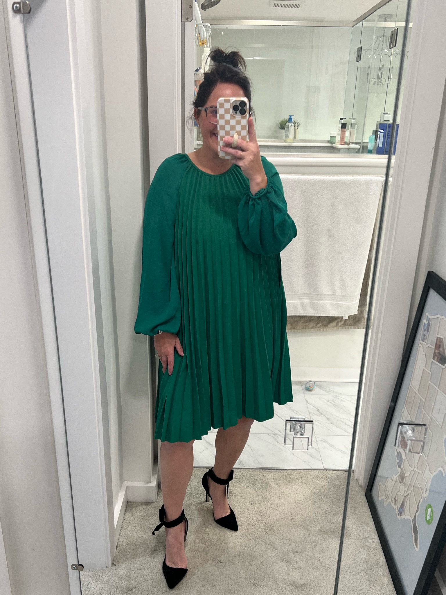 Holiday outfit option 

Love the look but not the right length on me and need a smaller size  

#LTKHoliday #LTKSeasonal #LTKFindsUnder50