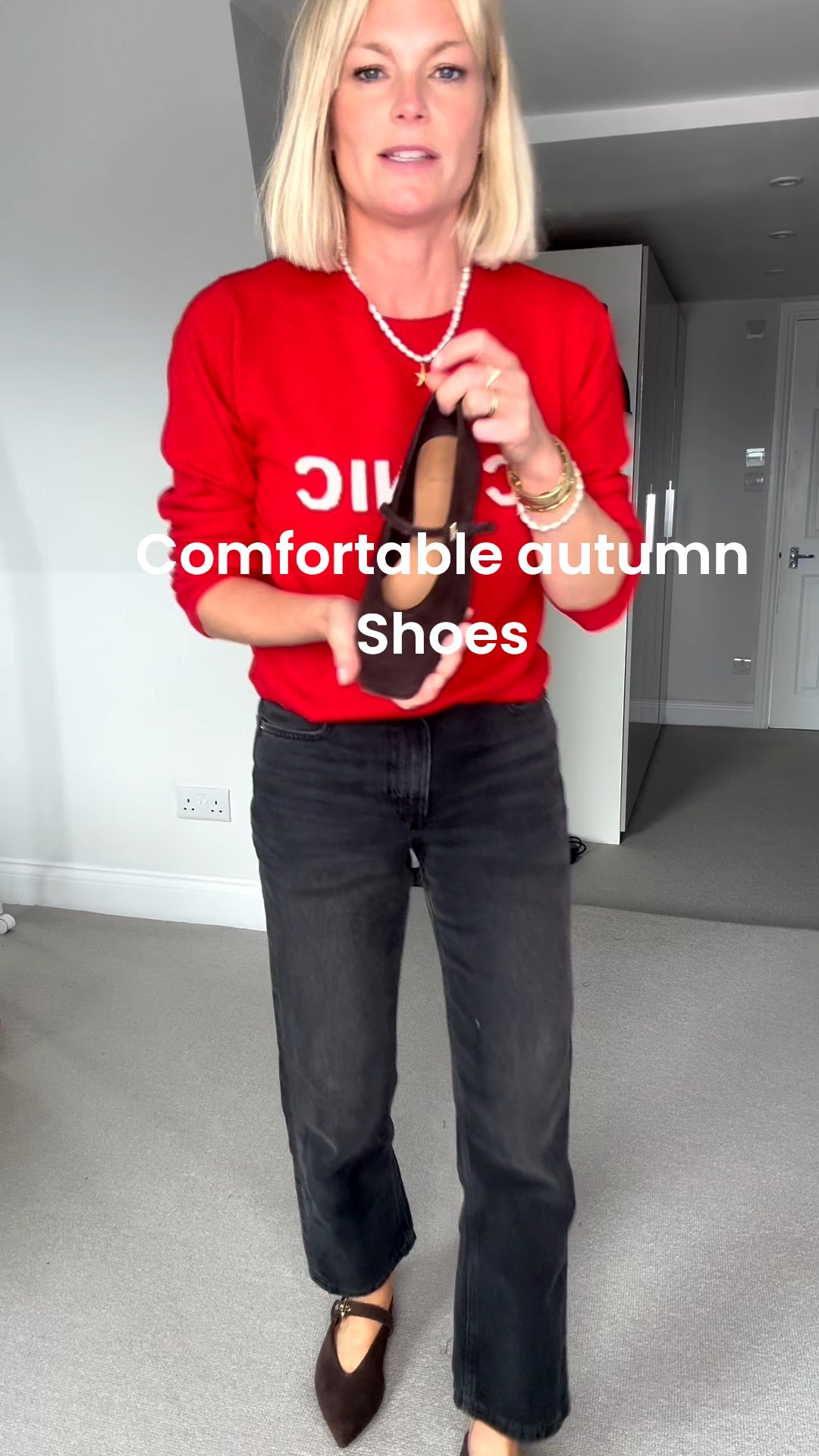 Another comfortable shoe find!! Super cushioned. 

Does also come in a burgundy 

Definitely a good one to try 

Jeans are old and sweater is Wardrobe 44 

#LTKuk #LTKshoes #LTKautumn