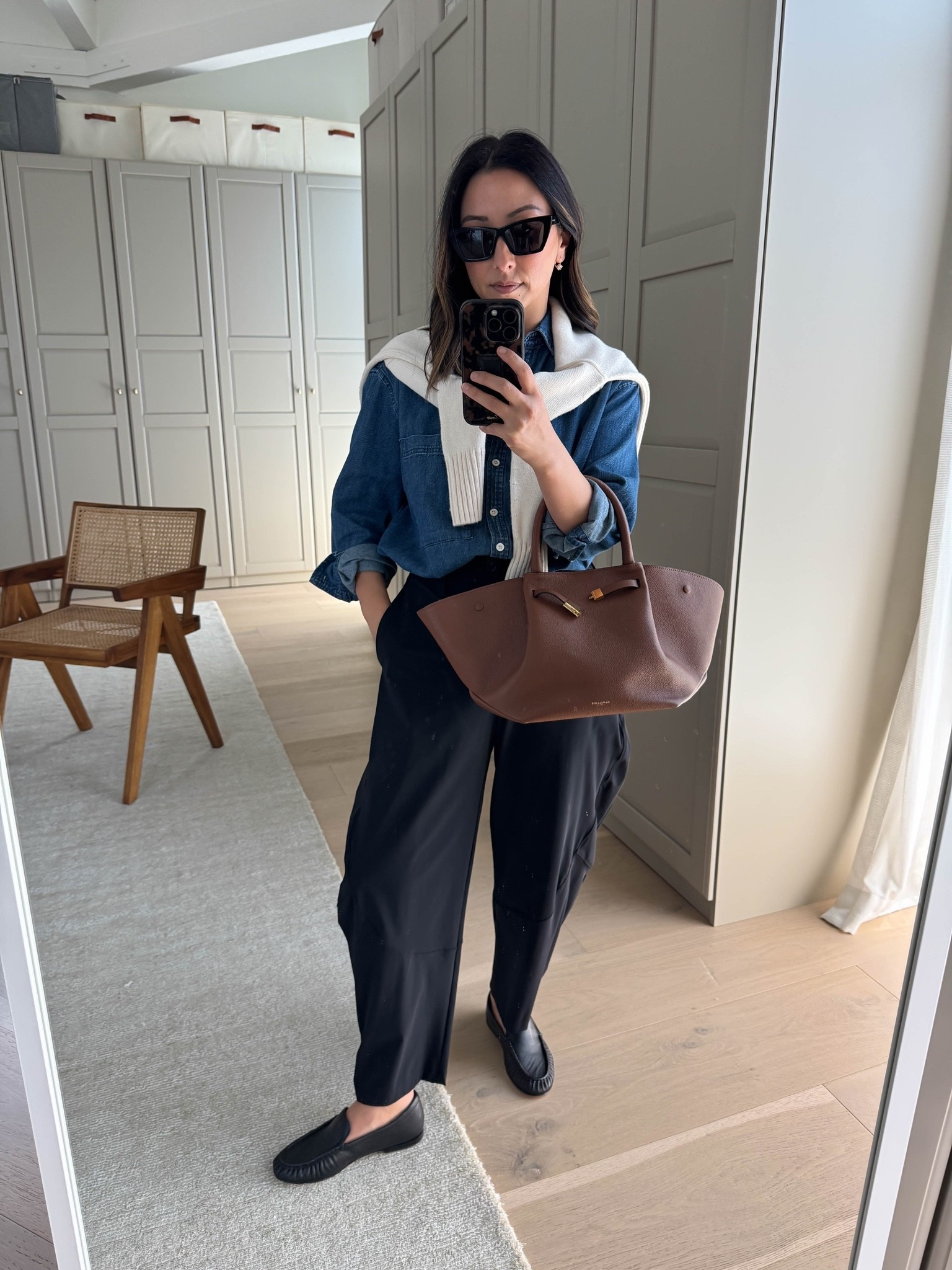 The Ruti pants that work for drop-off and work. These are a true high rise, length is petite friendly, wrinkle resistant, and so comfy!

AYR shirt xs
Ruti Wideish pants 4 petite. Could wear the 2 petite 
Everlane cotton sweater xs
Vince loafers 5
DeMellier bag New York medium 
Dorsey James necklace 15”
Electric Picks earrings

#LTKPetite #LTKWorkwear #LTKOver40