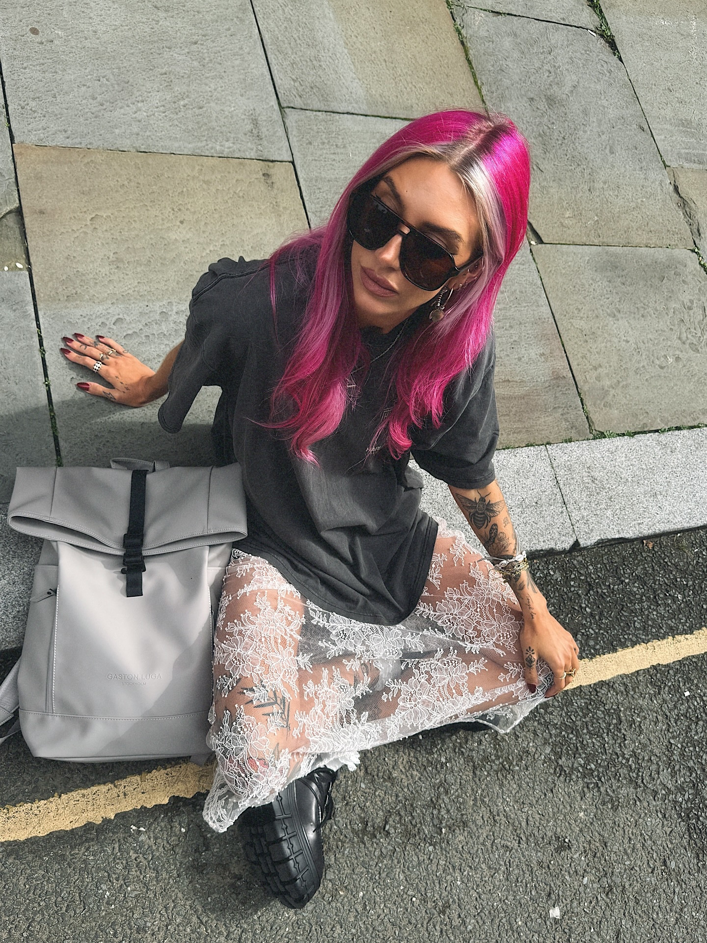 🫀
.
.
.
.
.
.
.
.
.
.
.
.
.
.
#gastonluga #laurakatelucas #tezzaapp #pinkhair #shrine #altstyle #ootd #fashion #girlswithtattoos #styleinspo #manchesterinfluencer