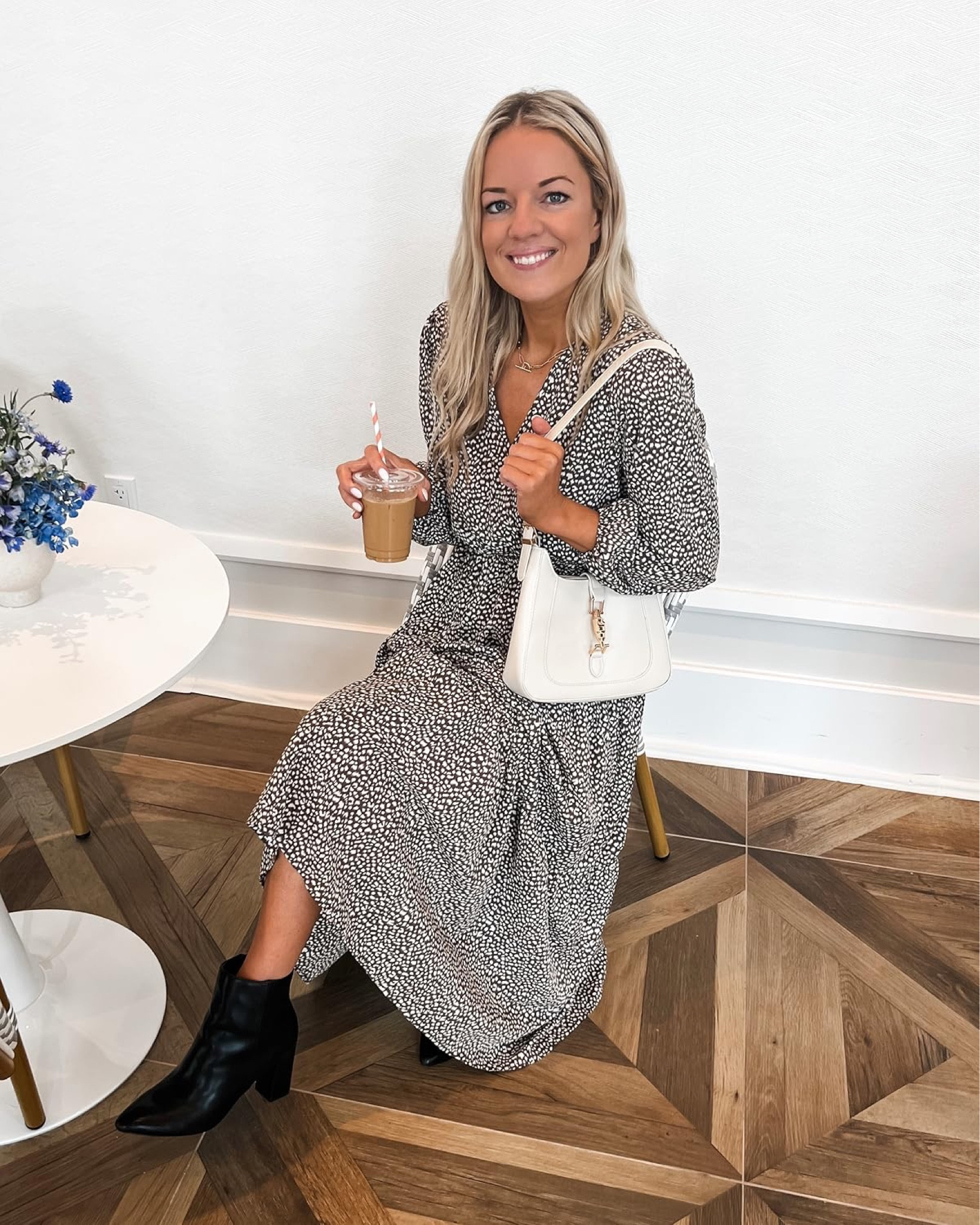 Here's a cute outfit that’s perfect to wear this Fall!
travel outfit, casual look, fall vibes, airport outfit, on the go look, amazon fashion, amazon fave, affordable finds, trendy style, wardrobe refresh, outfit idea

#LTKSeasonal #LTKStyleTip #LTKU